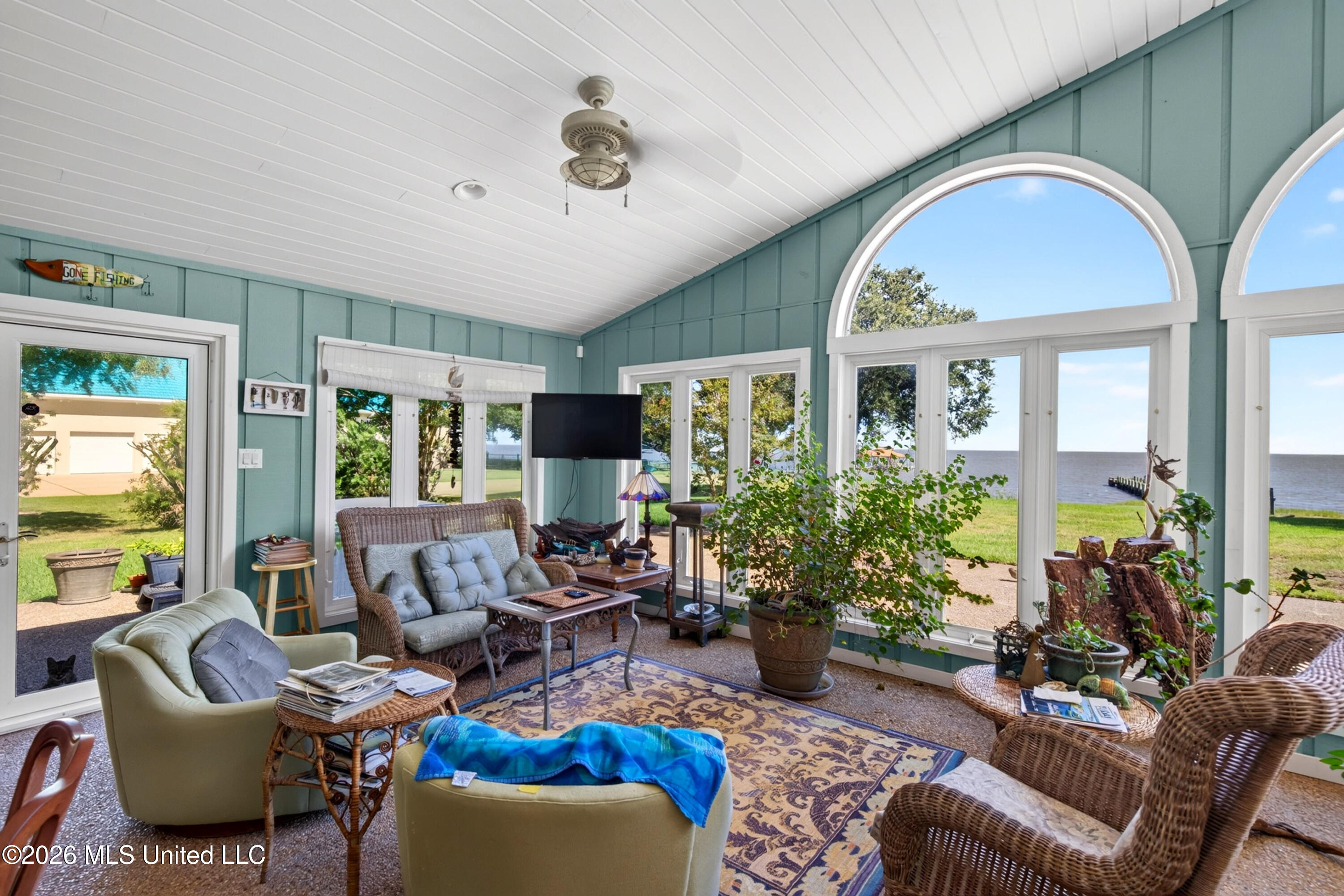 1401 Seacliffe Drive Property Photo 26