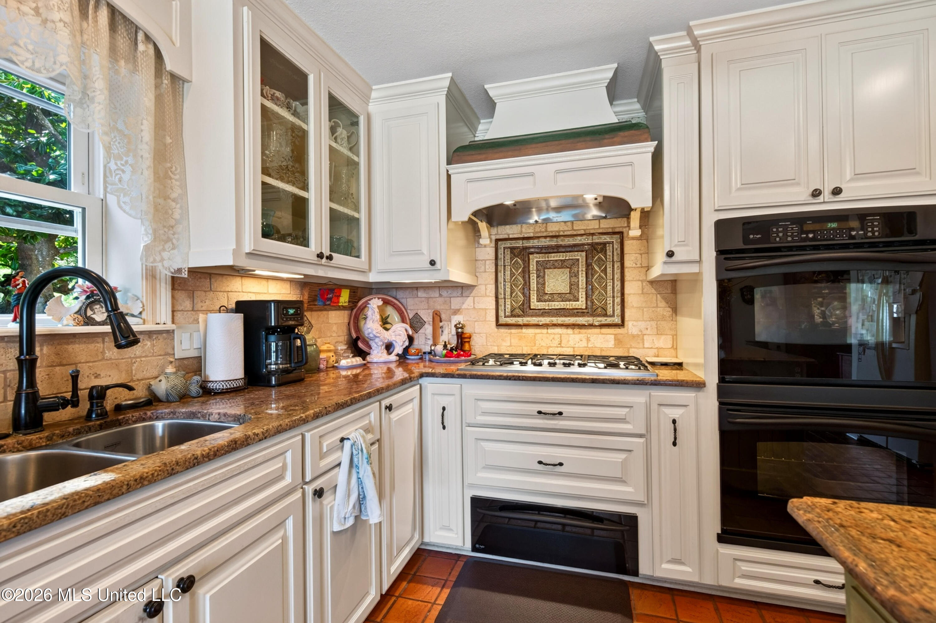 1401 Seacliffe Drive Property Photo 29