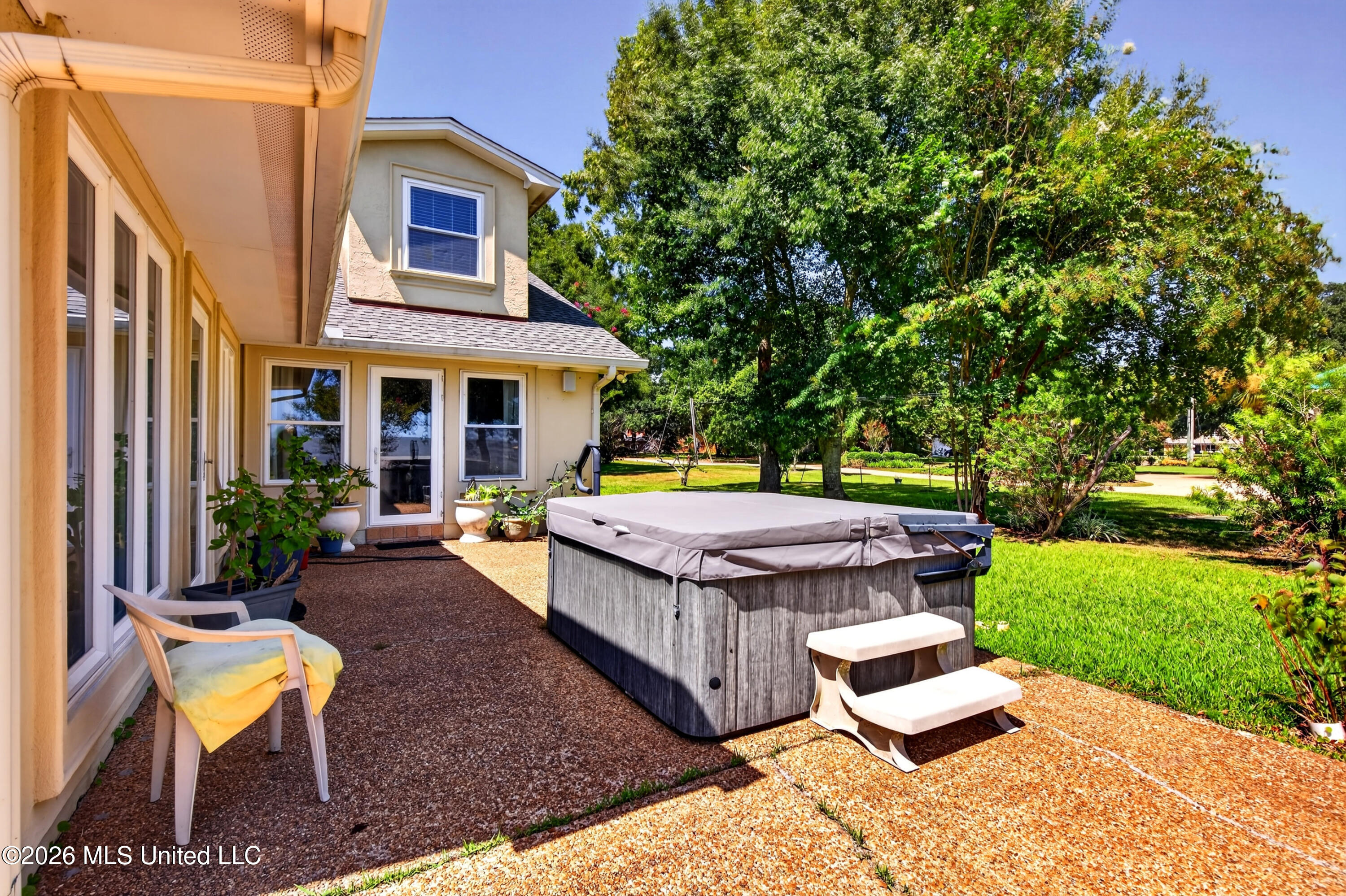 1401 Seacliffe Drive Property Photo 44