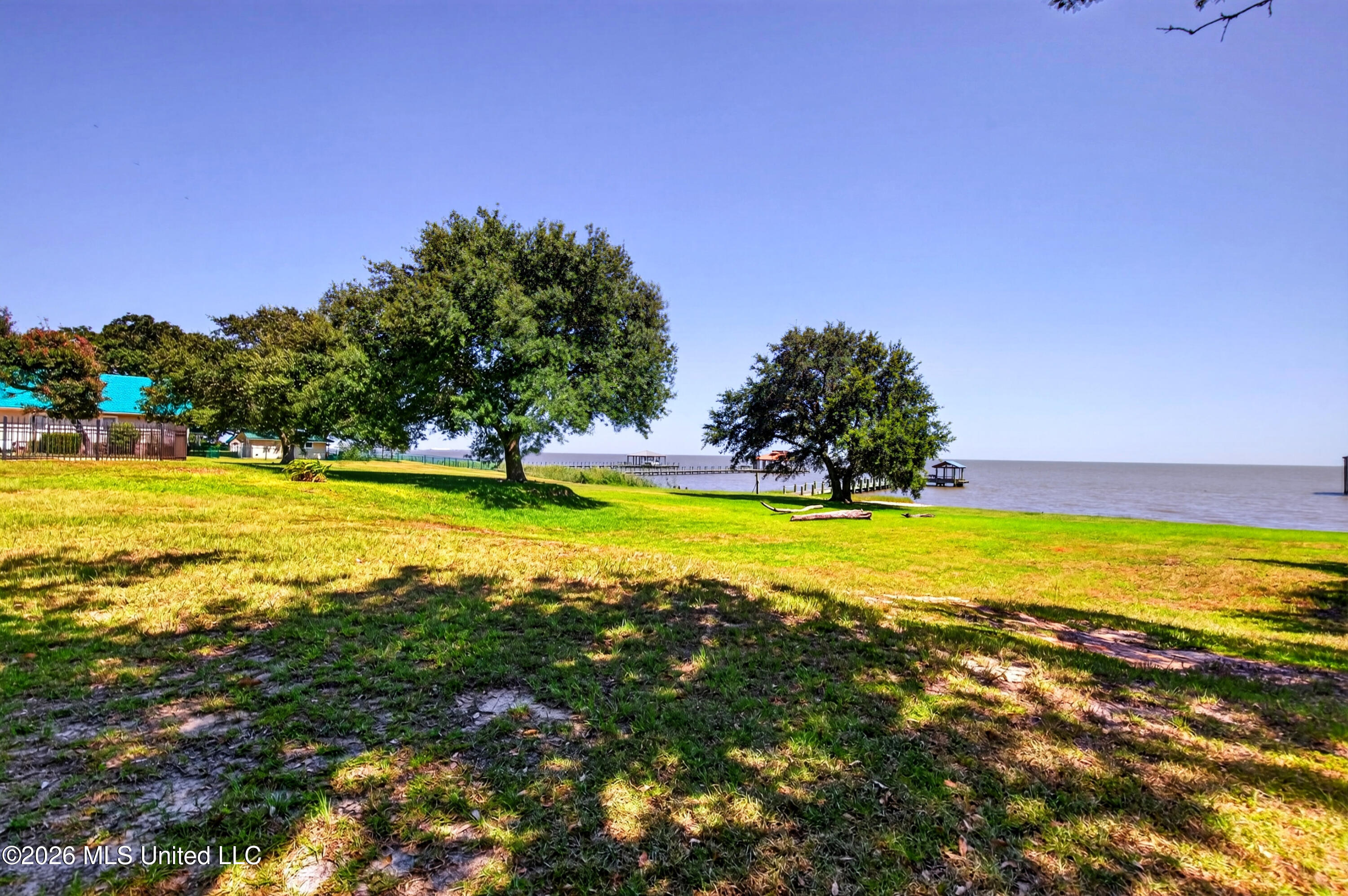 1401 Seacliffe Drive Property Photo 79