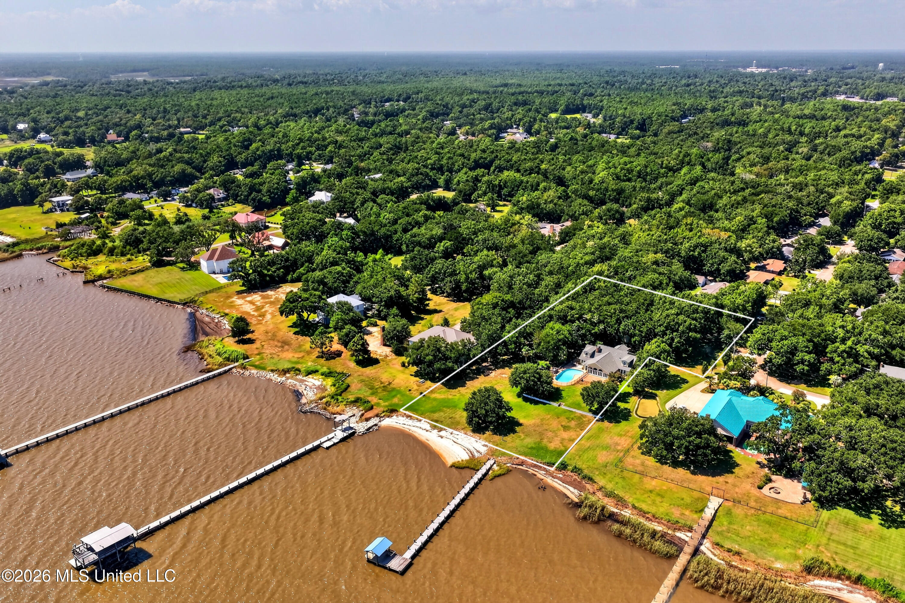 1401 Seacliffe Drive Property Photo 93