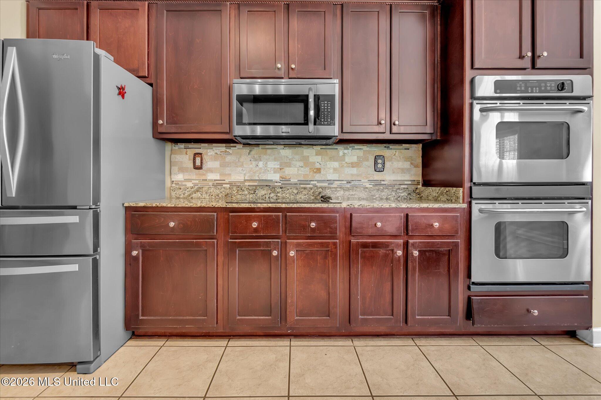4657 Wedge Hill Drive Property Photo 7
