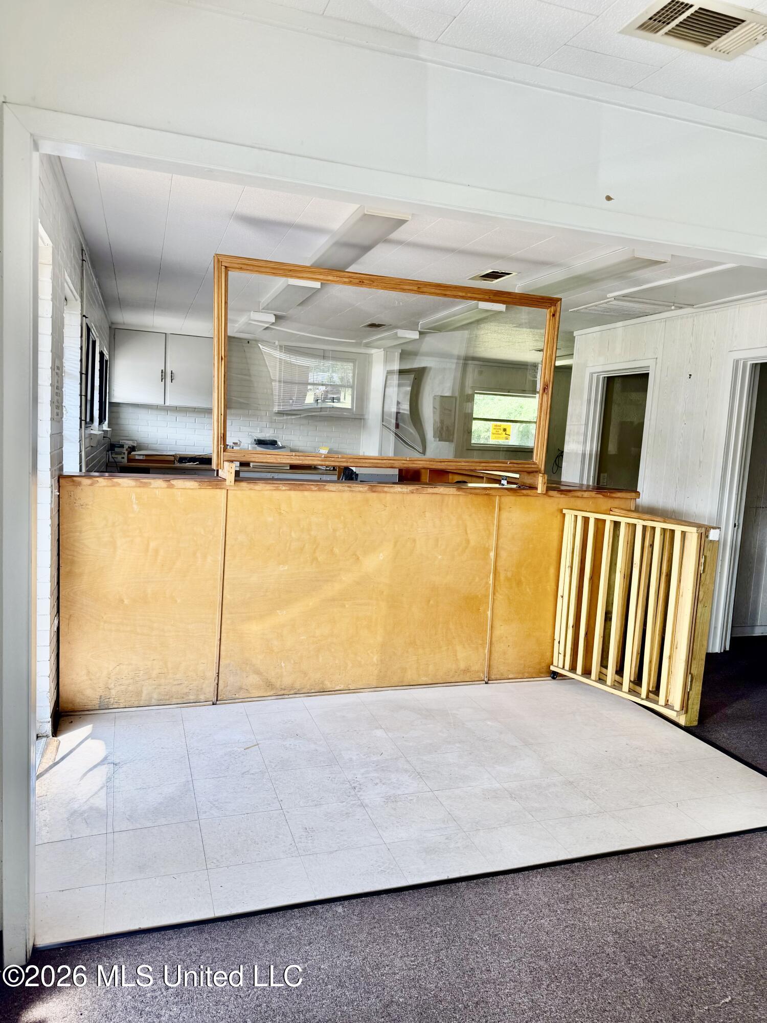 115 Columbia Avenue Property Photo 9