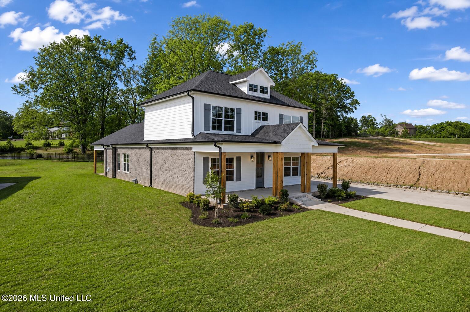 5574 Shiloh Lane Property Photo 3