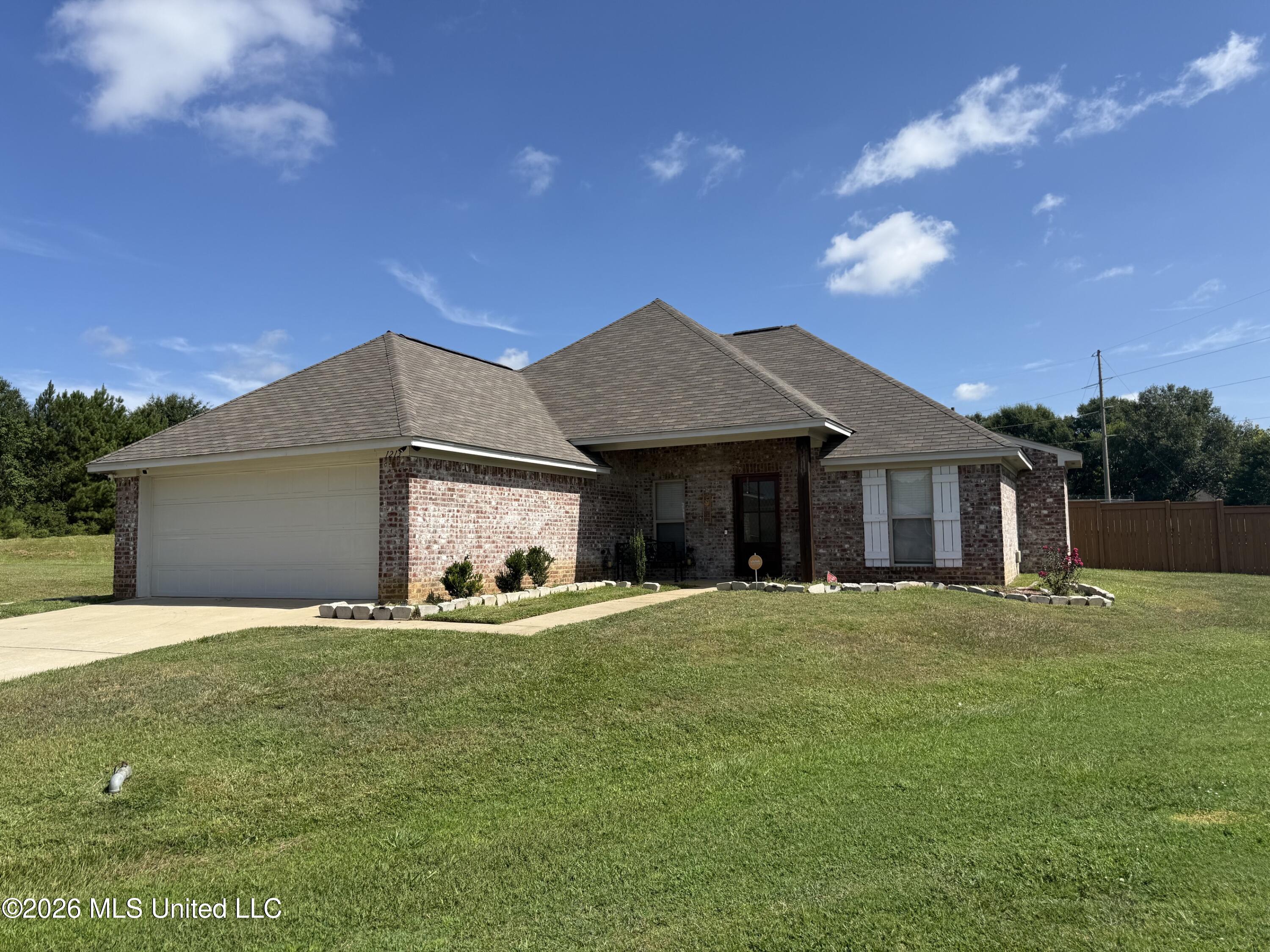 1213 Westfield Drive Property Photo 1