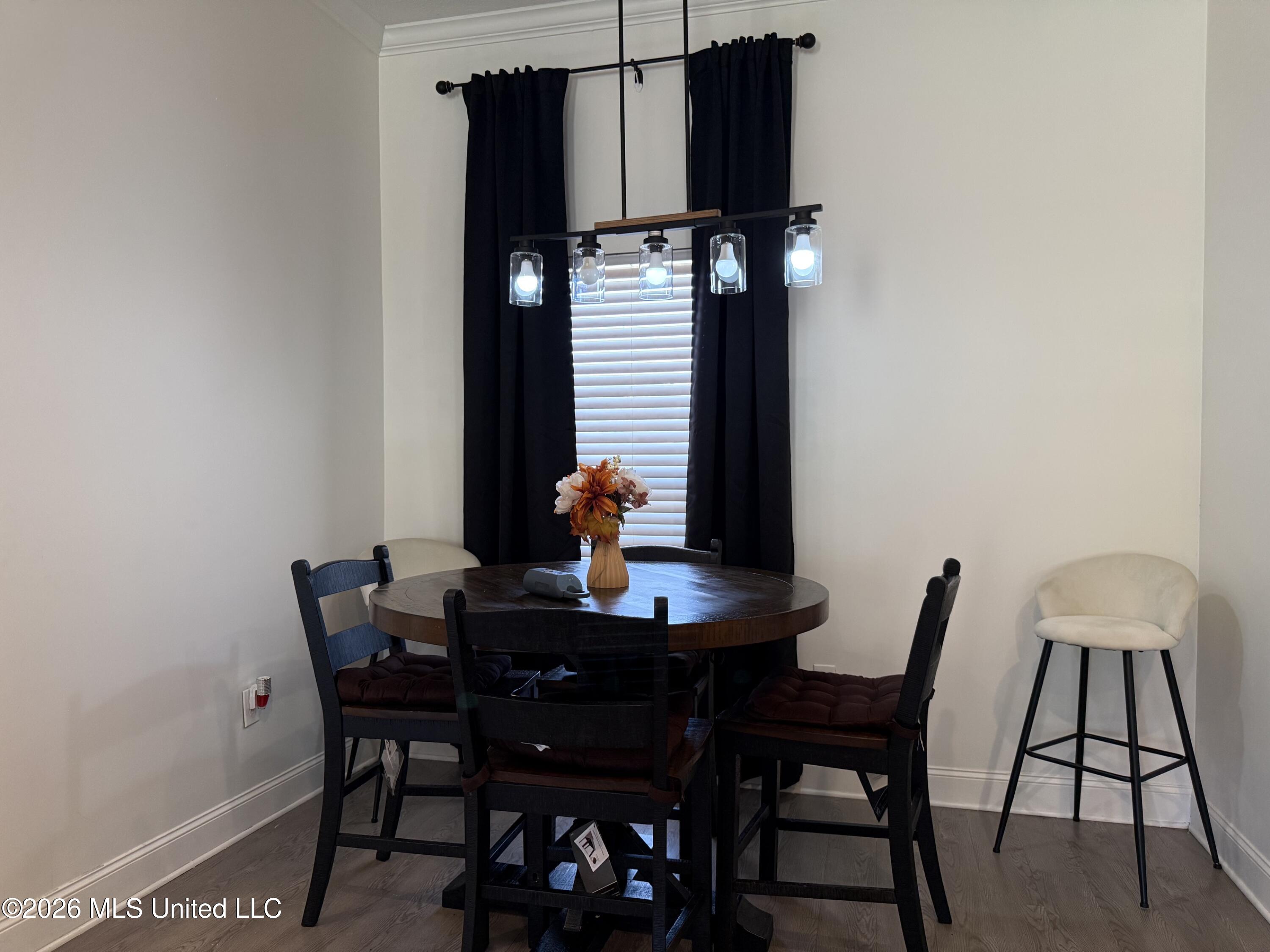 1213 Westfield Place Property Photo 5