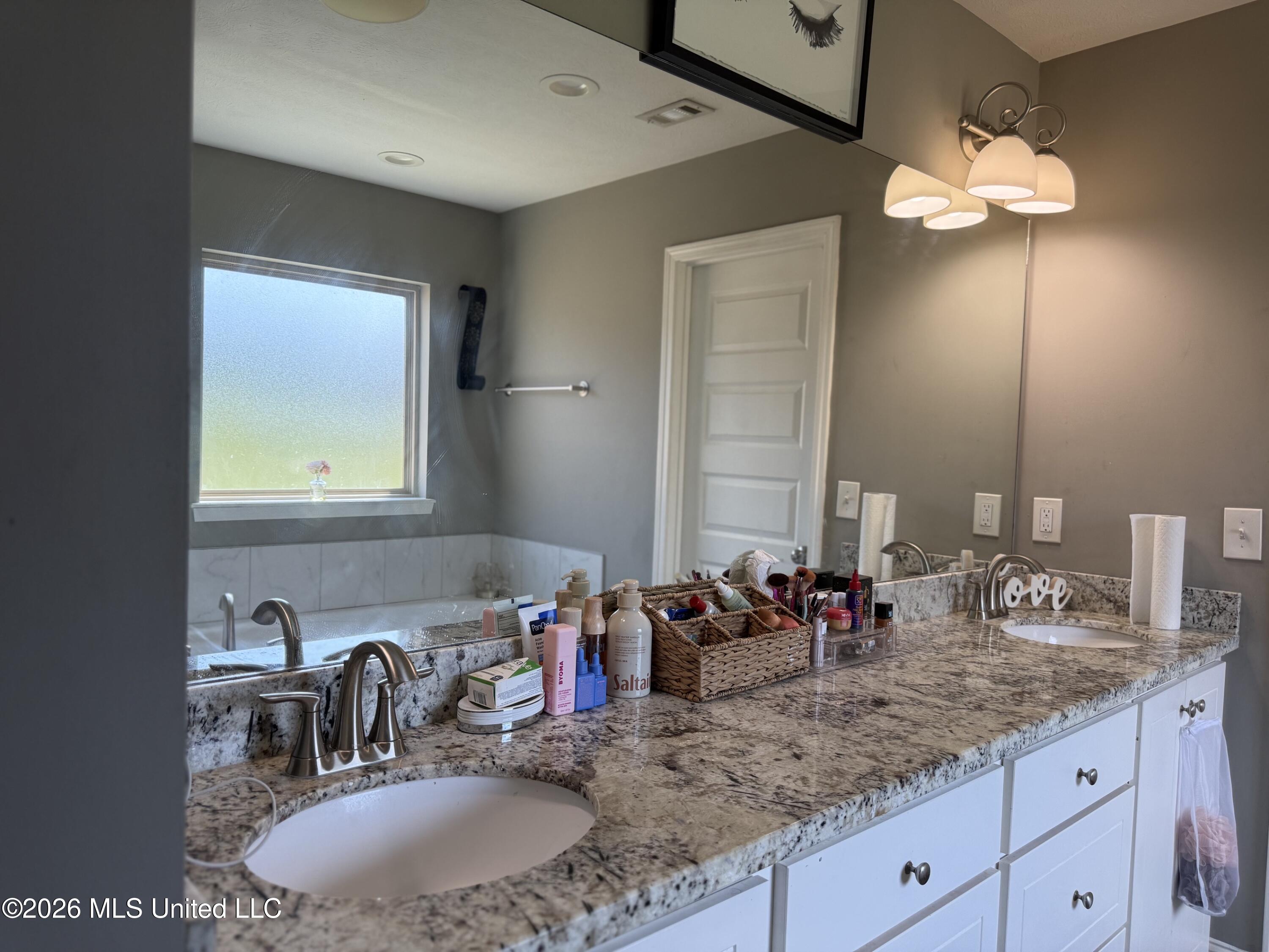 1213 Westfield Place Property Photo 13