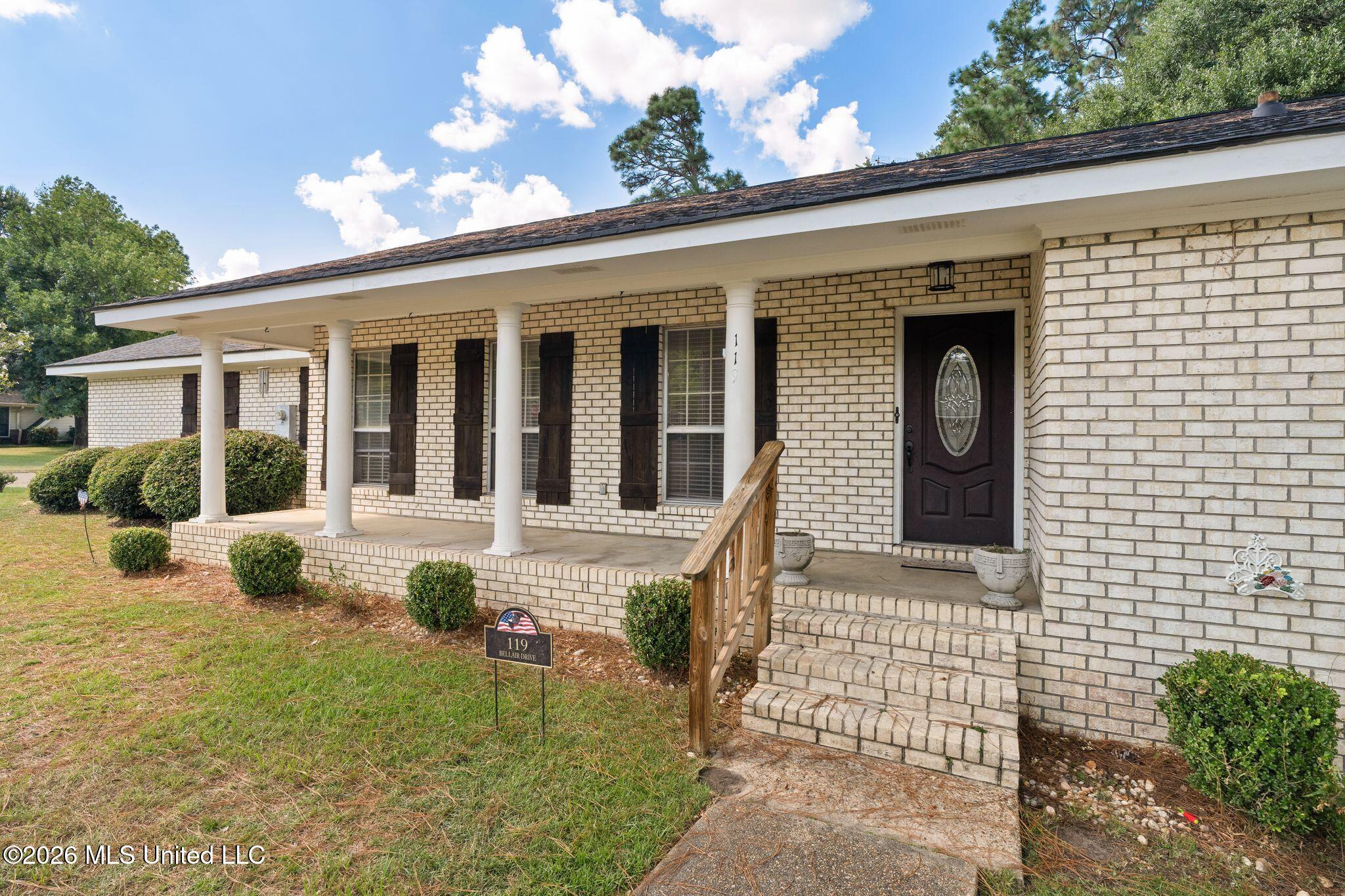 119 Bellair Drive Property Photo 6