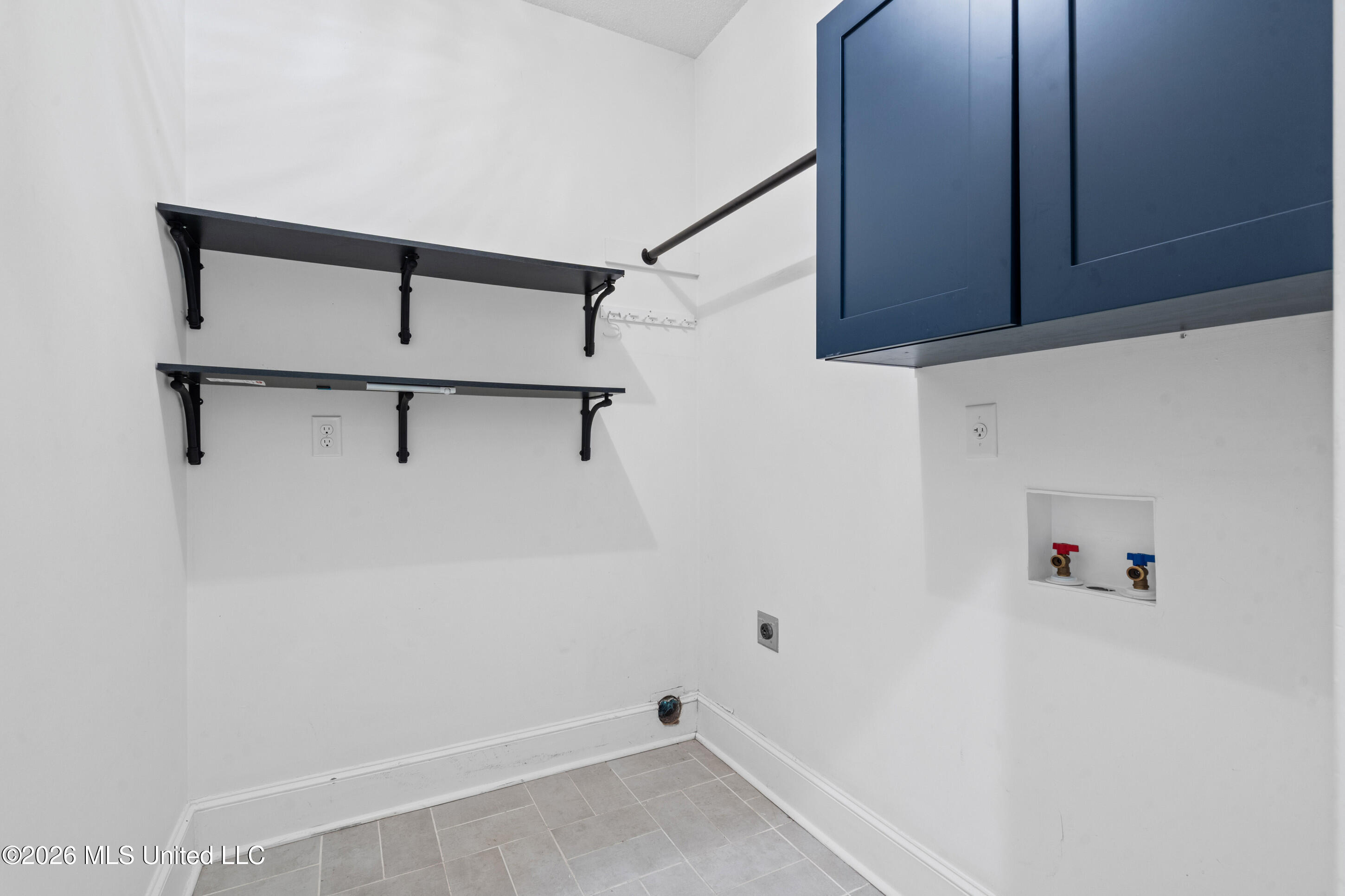 2140 Macintosh Drive Property Photo 22