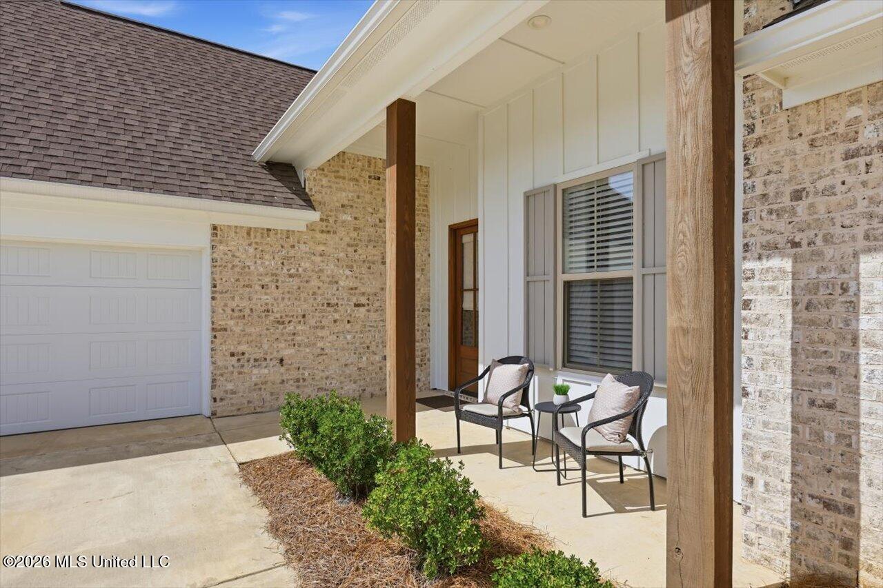 133 Hunters Way Property Photo 4