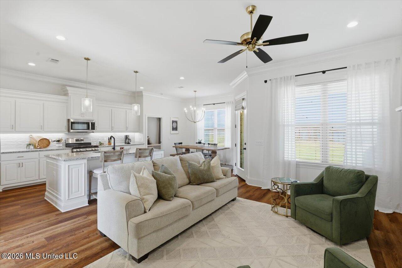 133 Hunters Way Property Photo 10