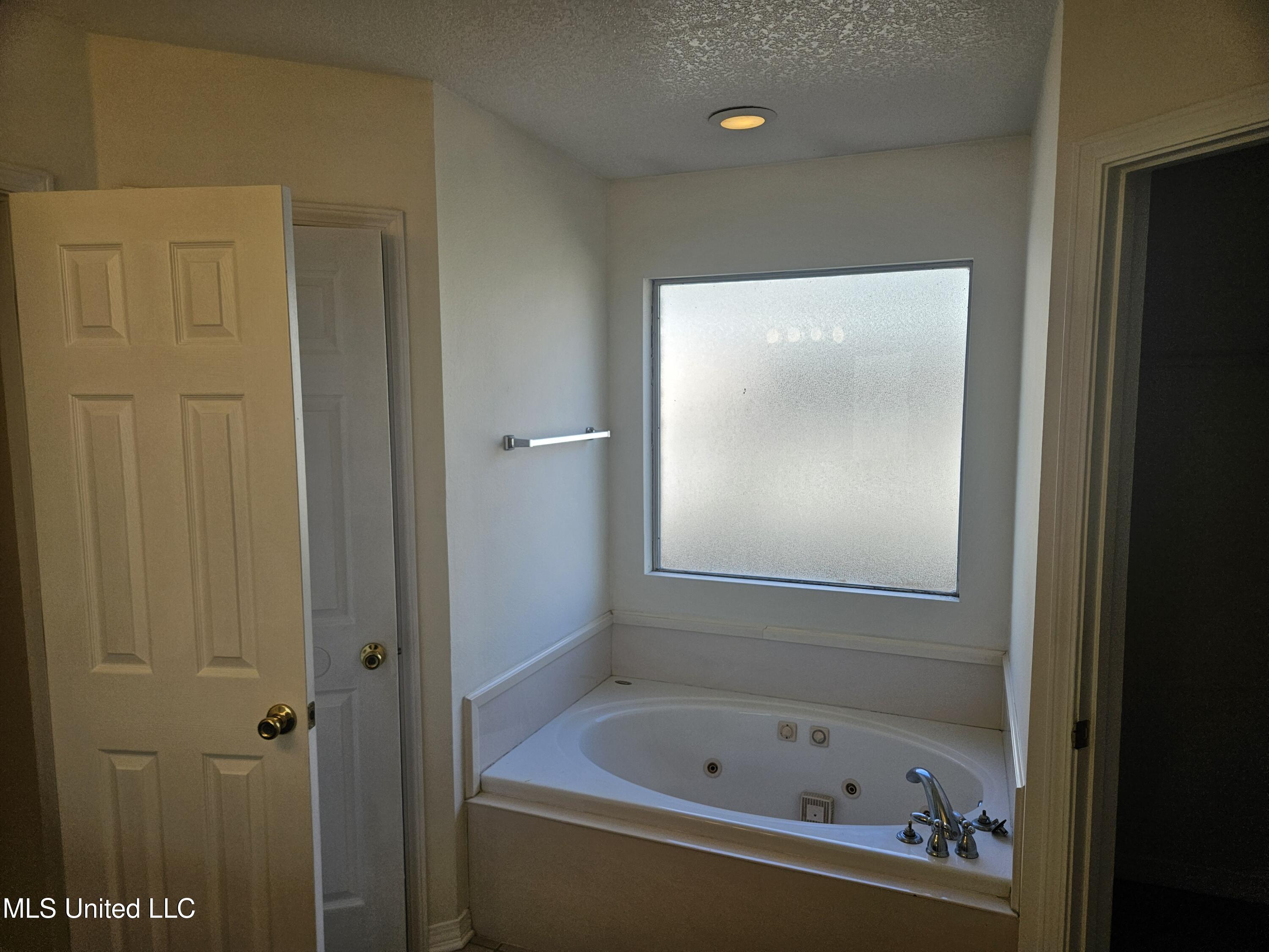 2532 N 10th Street Property Photo 5