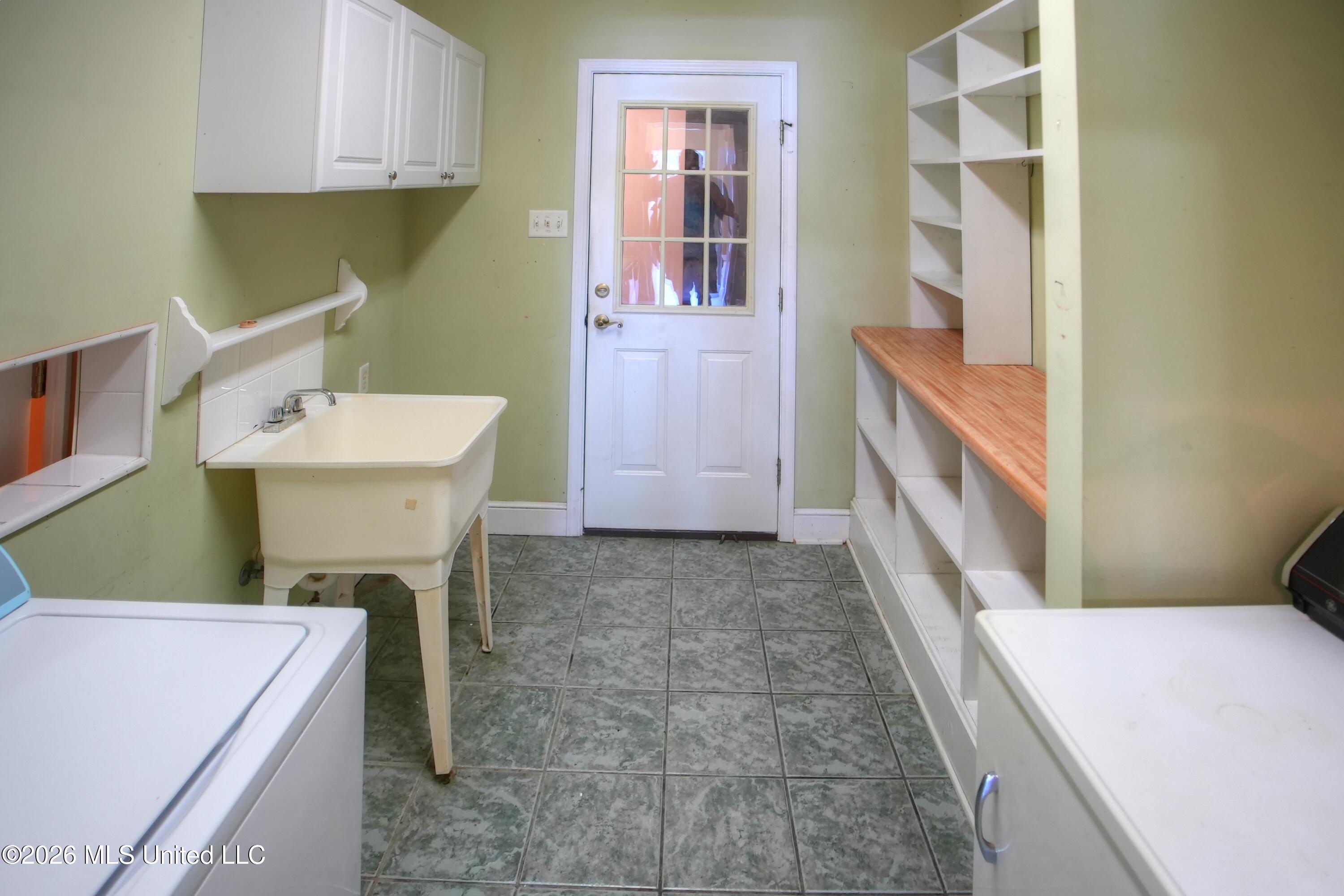 1663 Cedar Trail Cove Property Photo 26