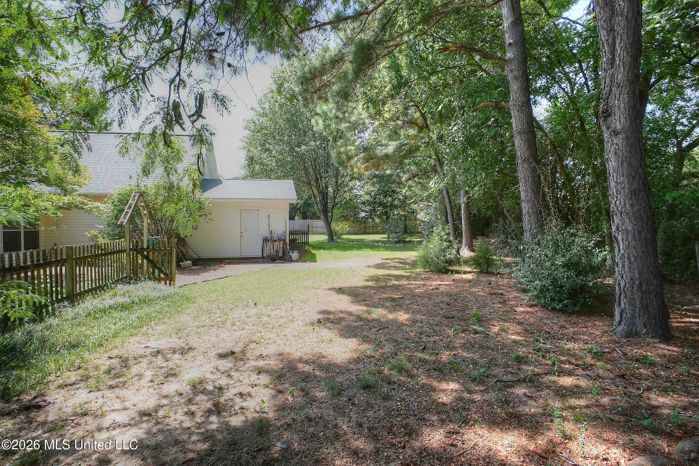 1663 Cedar Trail Cove Property Photo 32