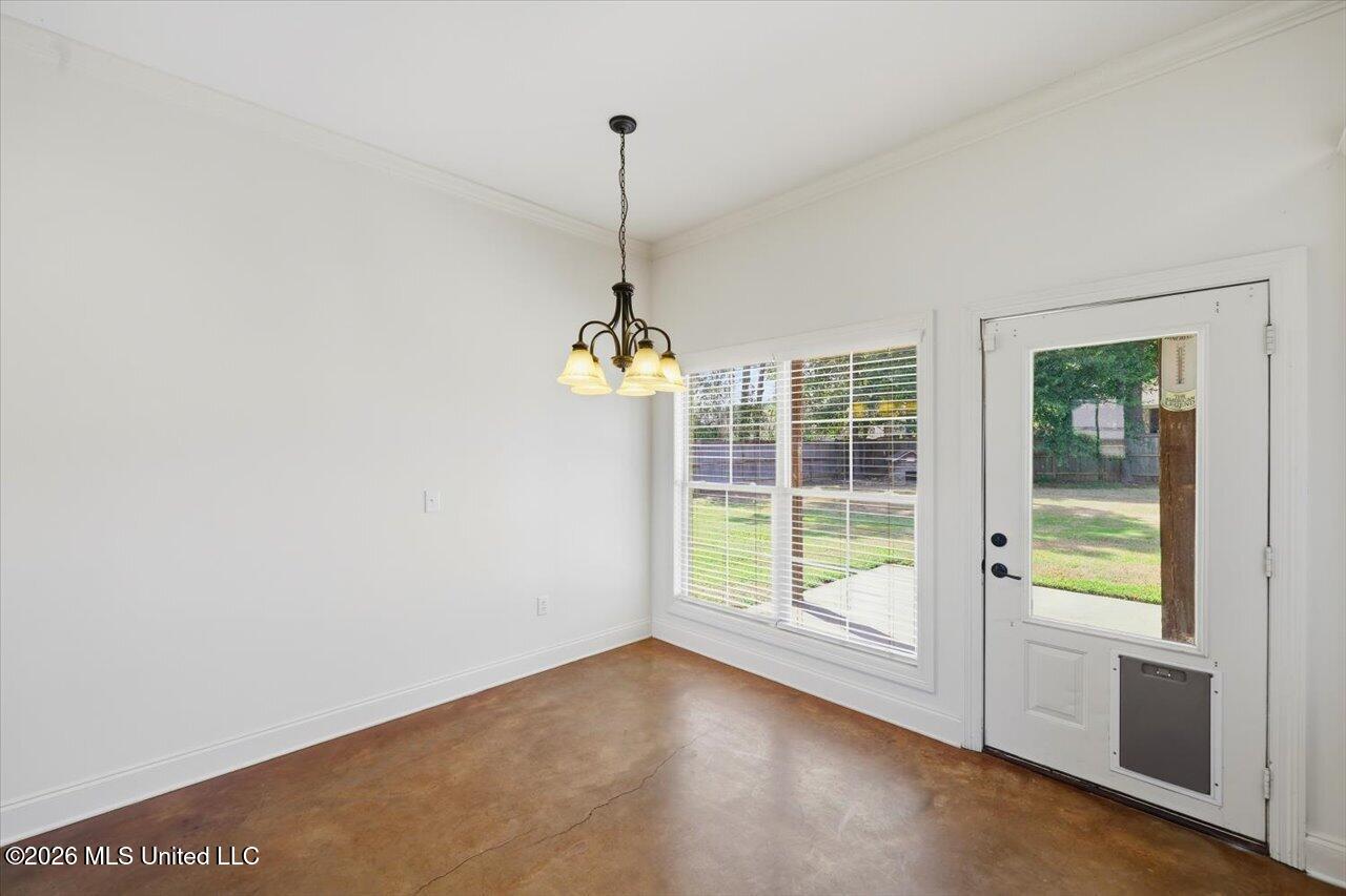 115 Kings Crossing Property Photo 14