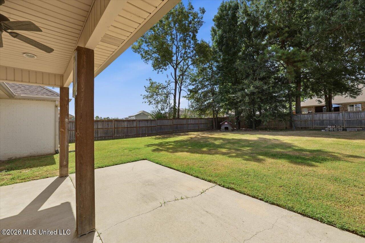 115 Kings Crossing Property Photo 31
