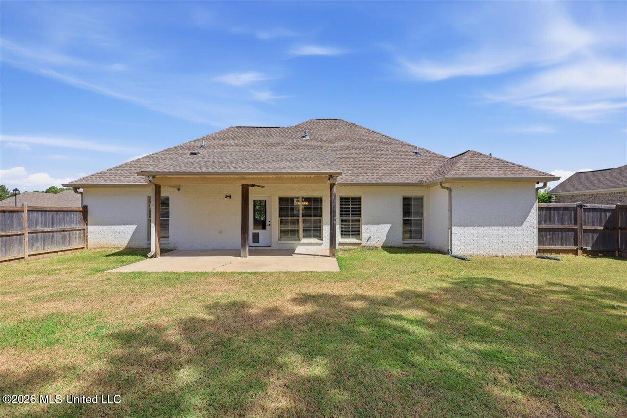 115 Kings Crossing Property Photo 34