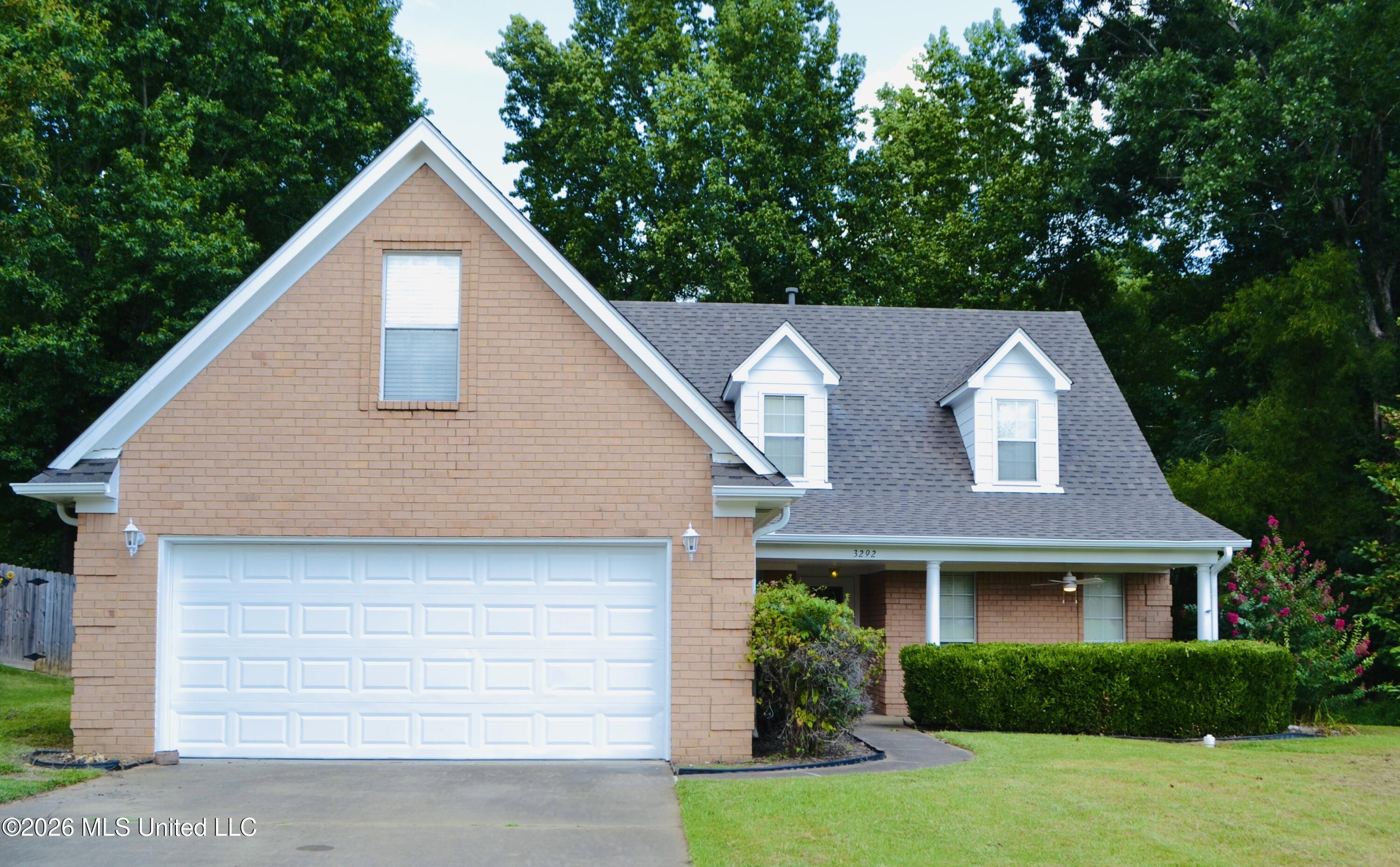 3292 Big Ben Property Photo 1