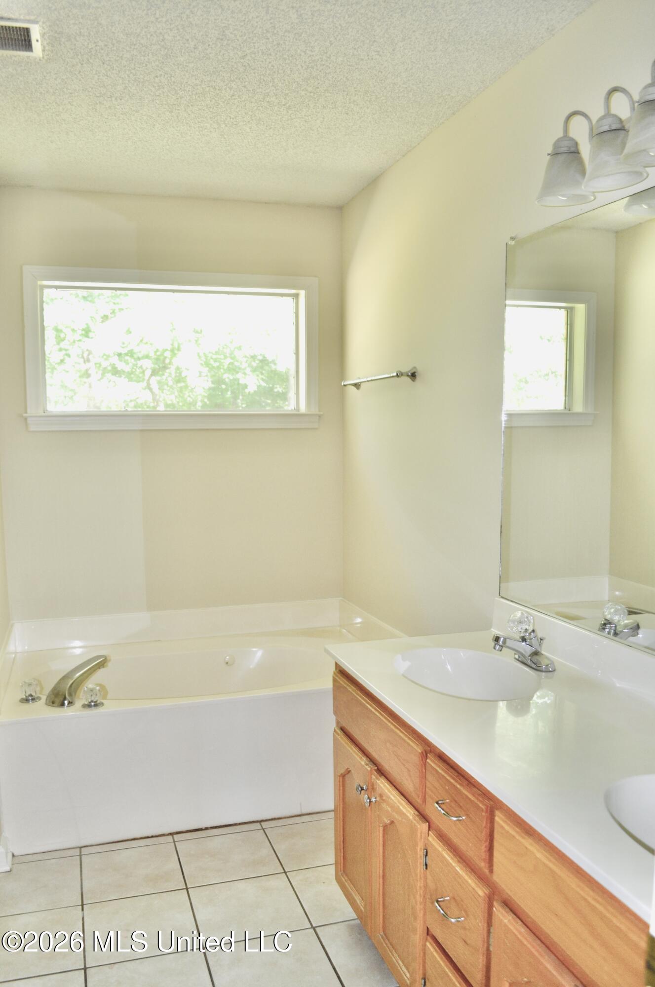 3292 Big Ben Property Photo 8