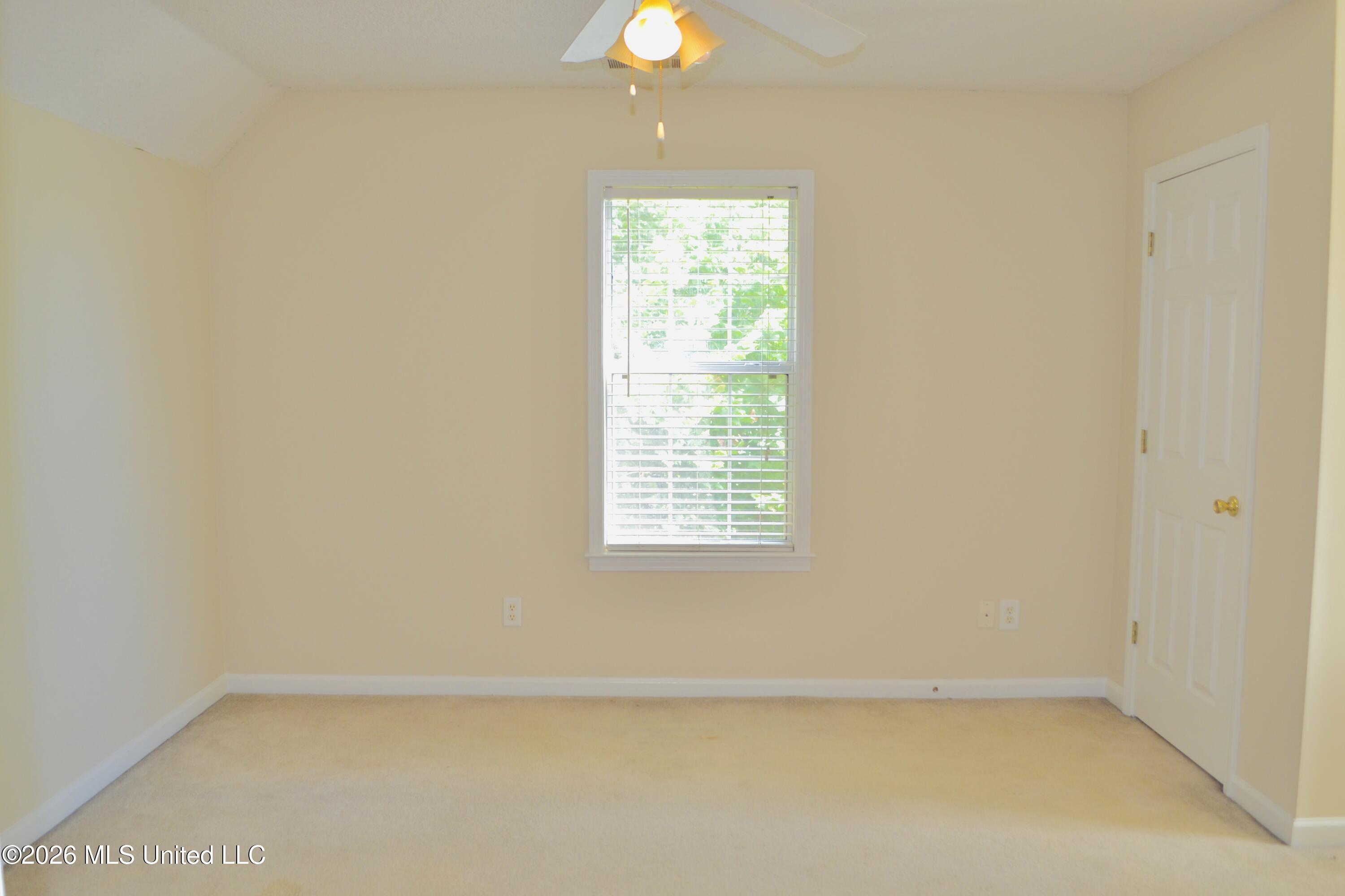 3292 Big Ben Property Photo 18
