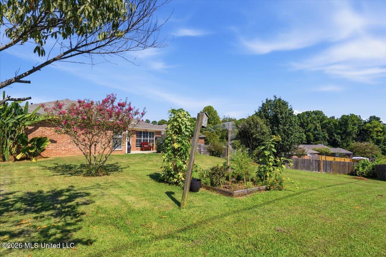 1015 Carlyle Cove Property Photo 33