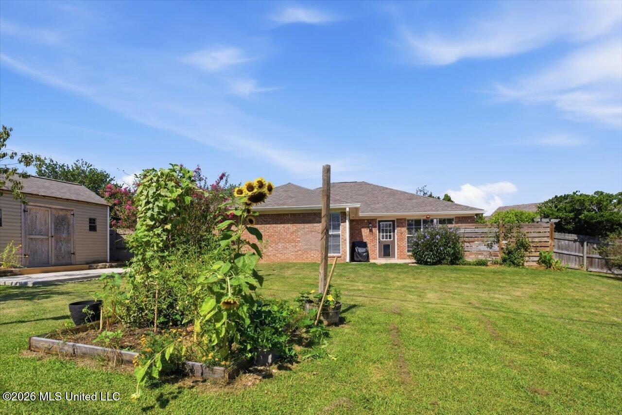 1015 Carlyle Cove Property Photo 34