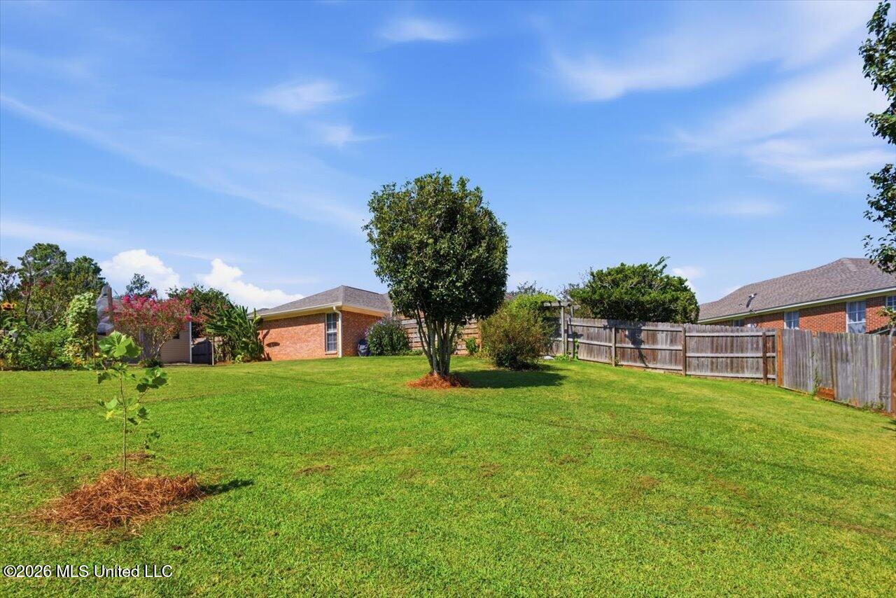 1015 Carlyle Cove Property Photo 35
