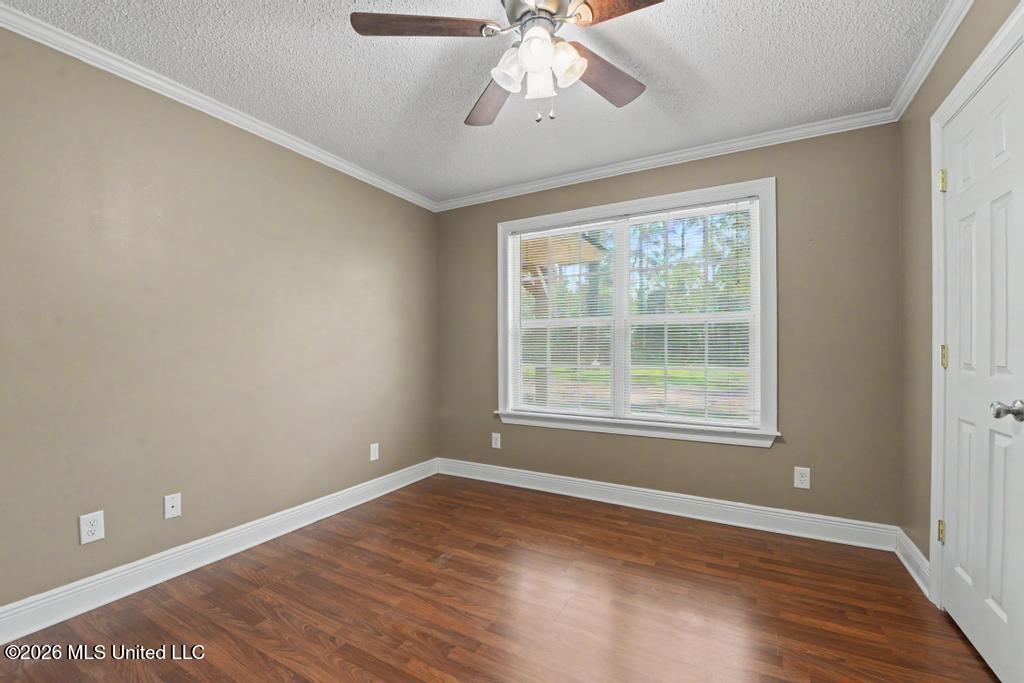 9121 Prairiebrook Road Property Photo 21