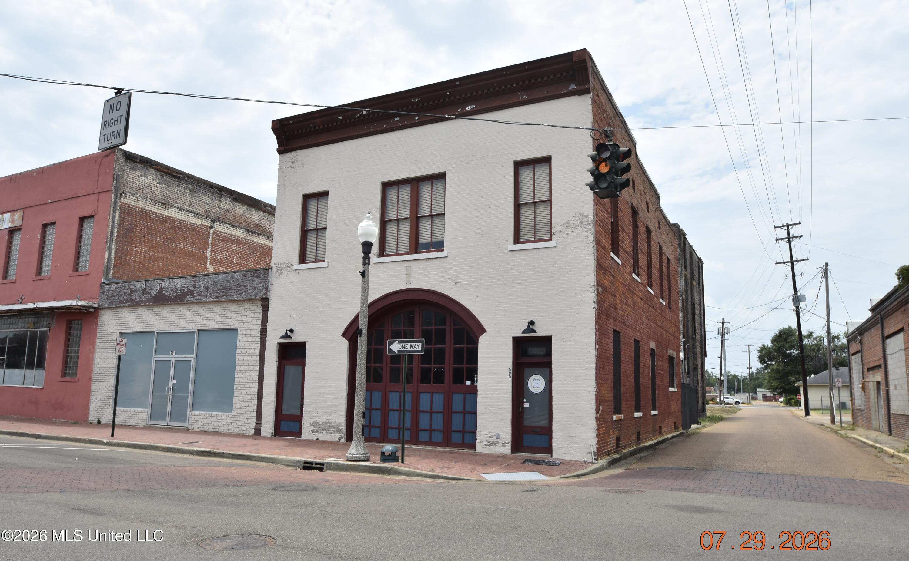 500 Howard Street Property Photo 2