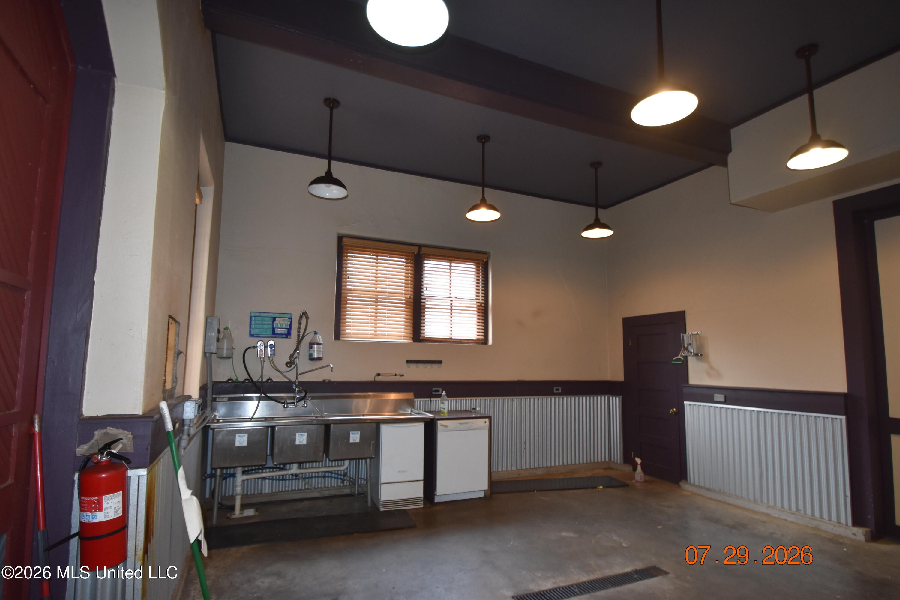 500 Howard Street Property Photo 8