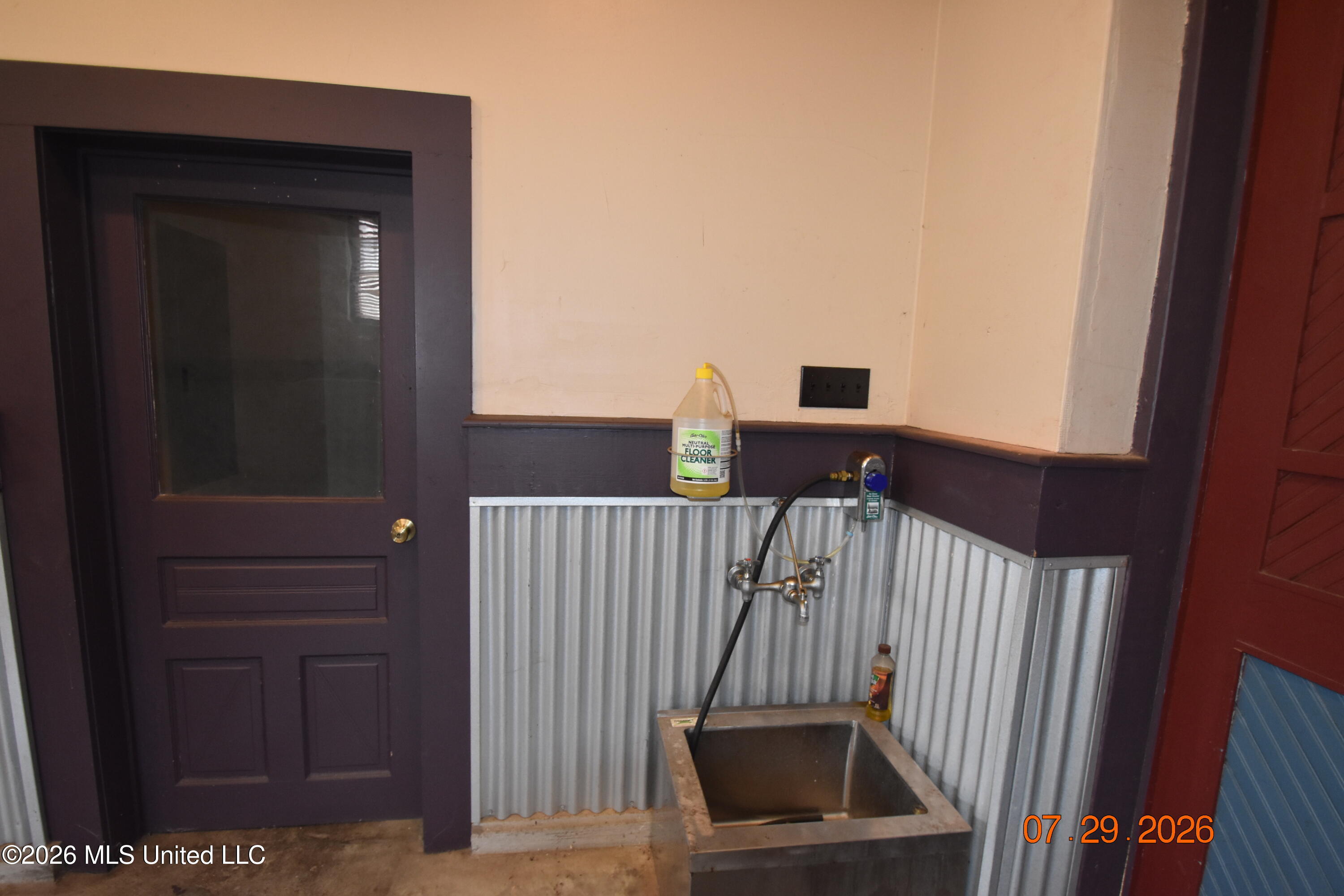 500 Howard Street Property Photo 10