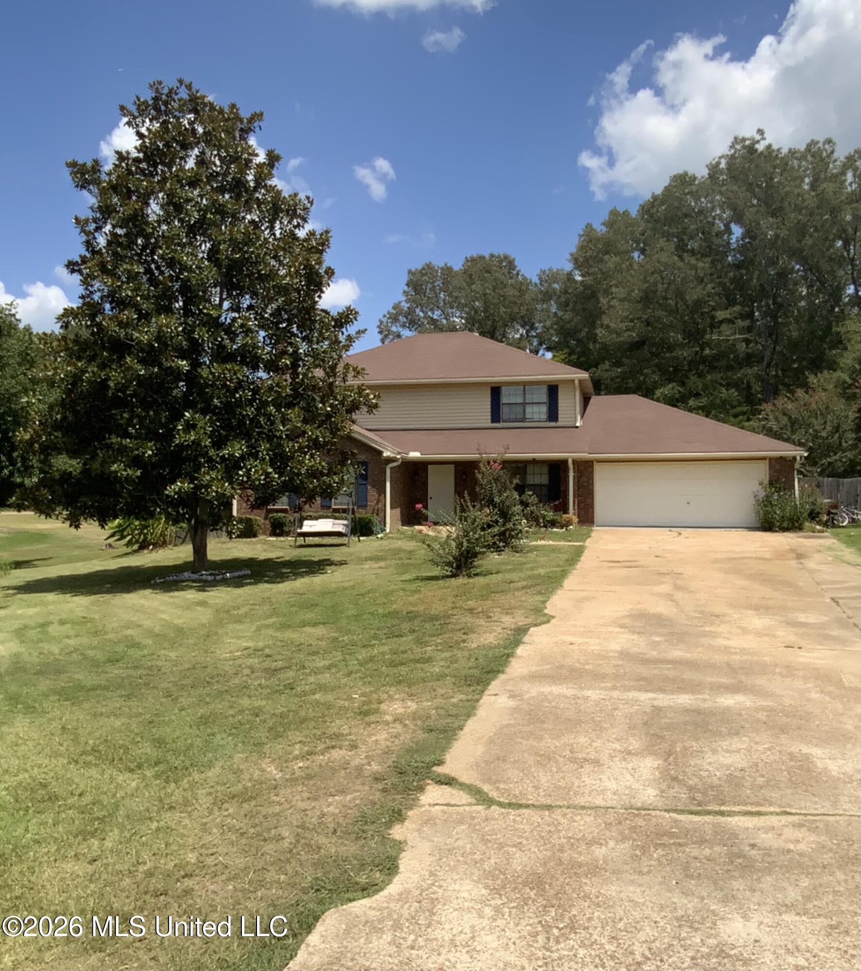 6372 Ashley Circle Property Photo 2