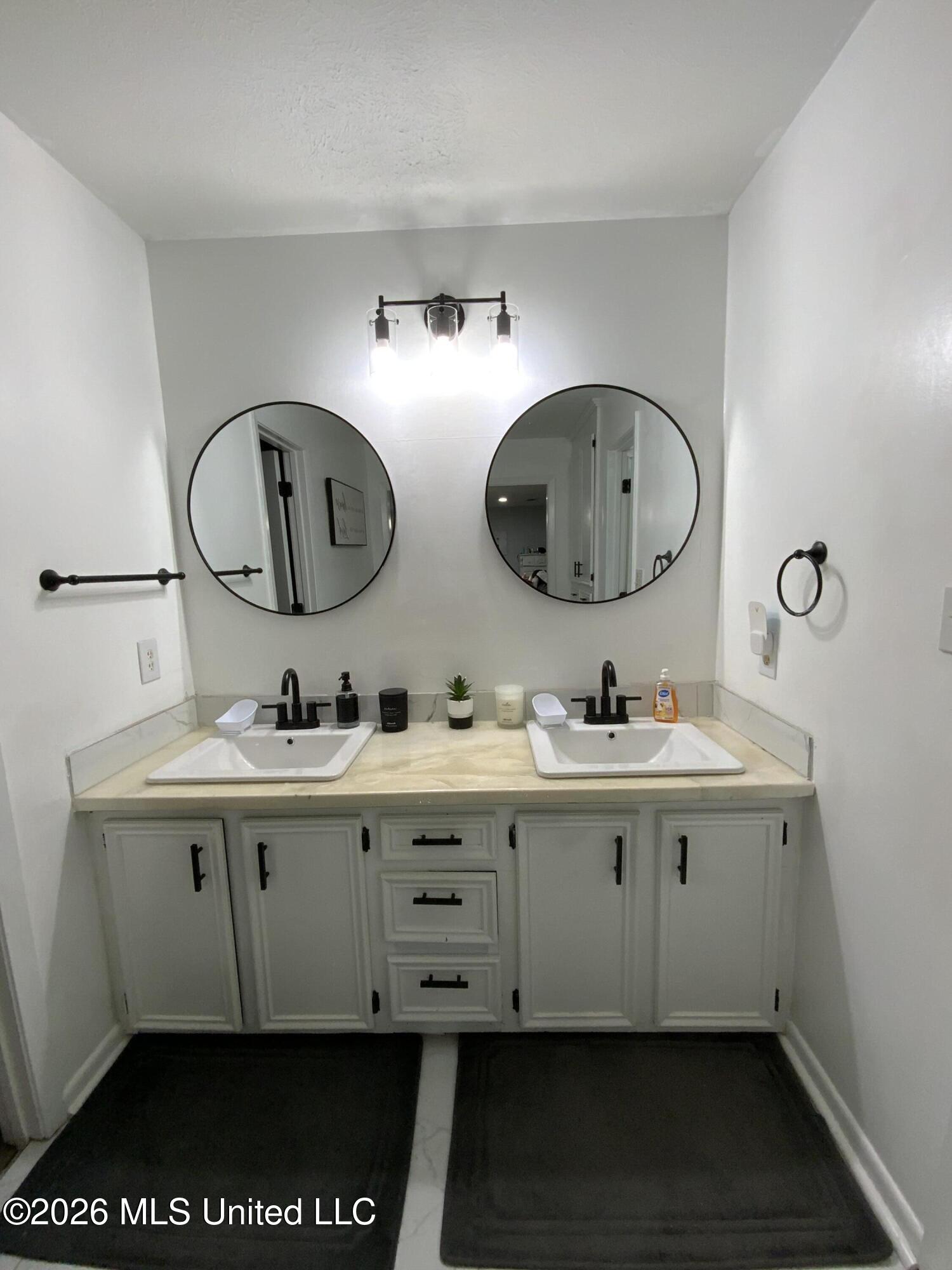 6372 Ashley Circle Property Photo 24