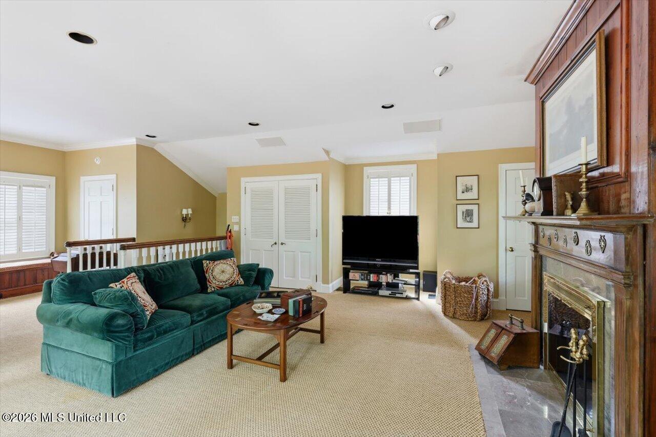 3851 Old Canton Road Property Photo 9