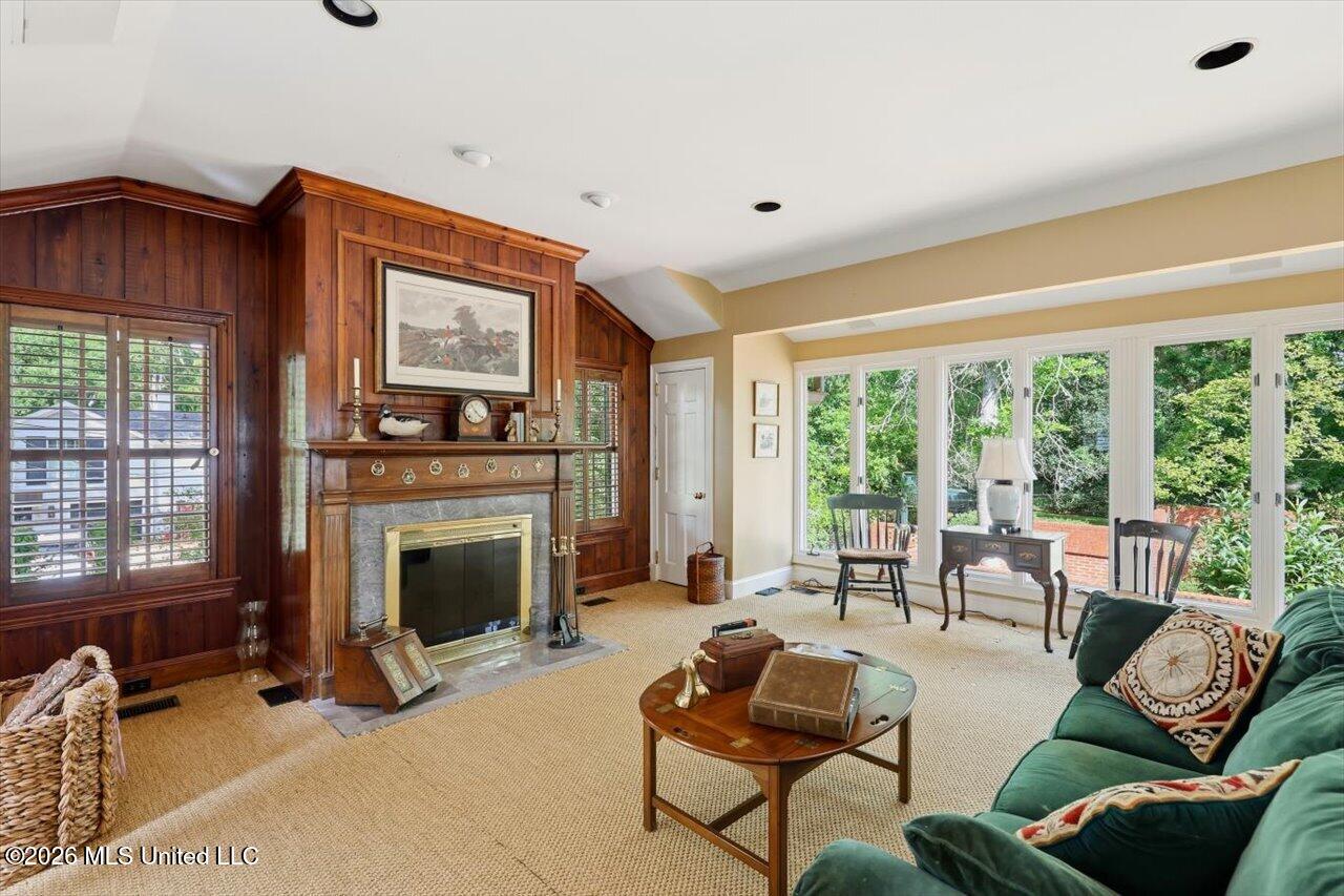 3851 Old Canton Road Property Photo 10