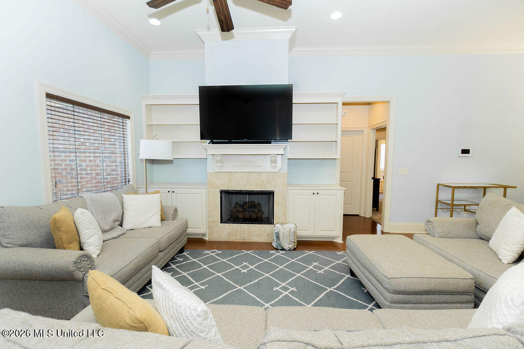 958 Willow Grande Circle Property Photo 5