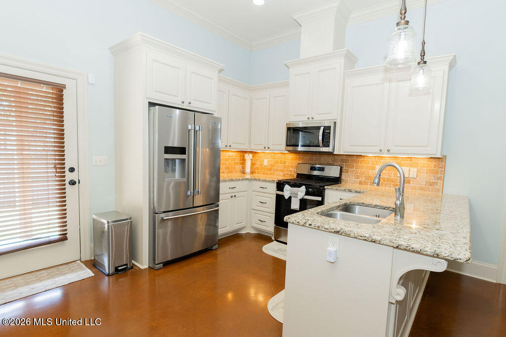 958 Willow Grande Circle Property Photo 9
