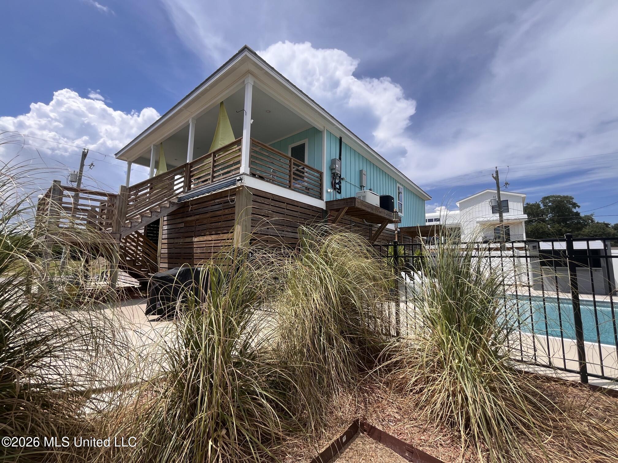 127 17th Street Property Photo 4