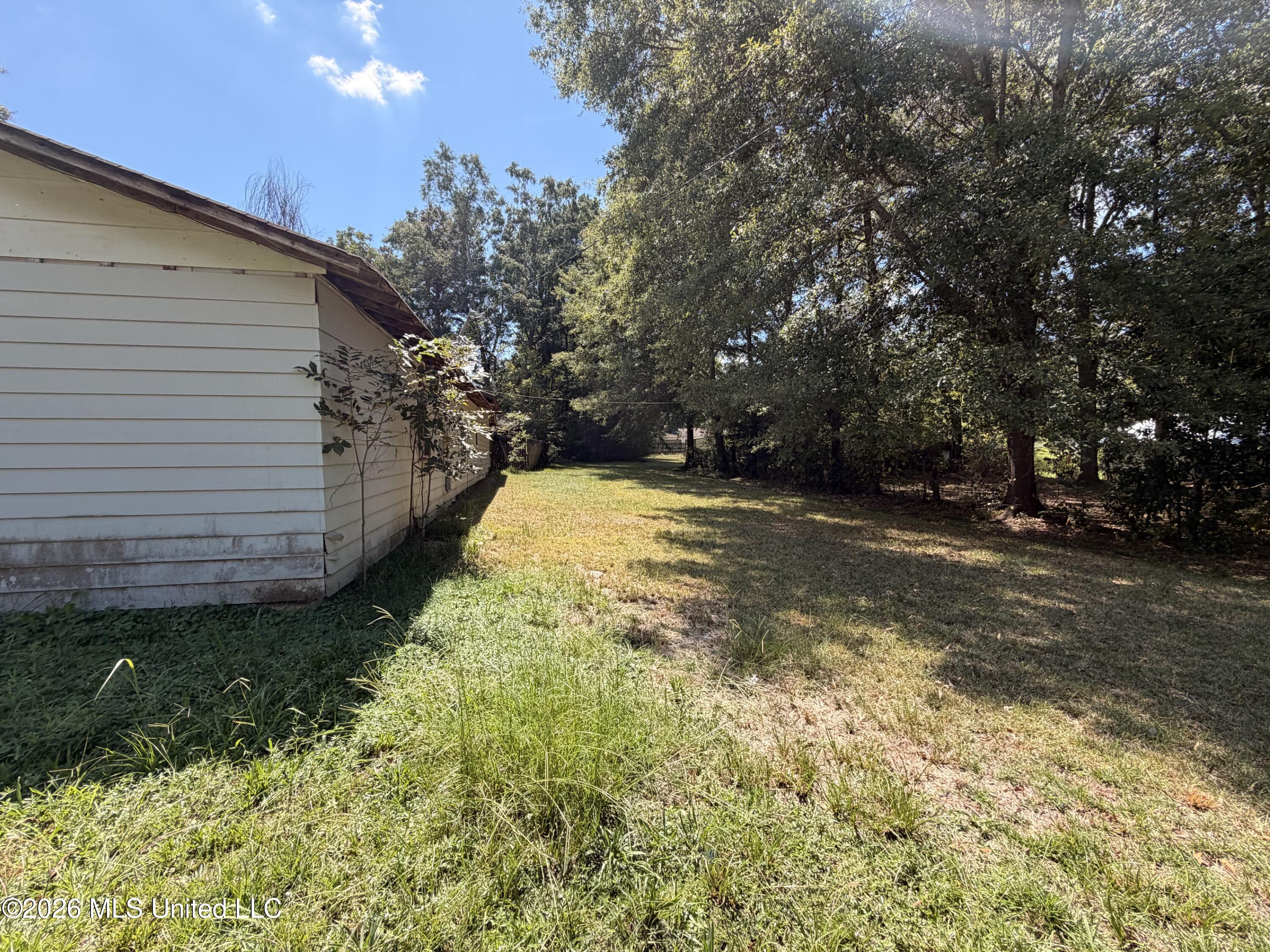 343 N Hight Avenue Property Photo 9