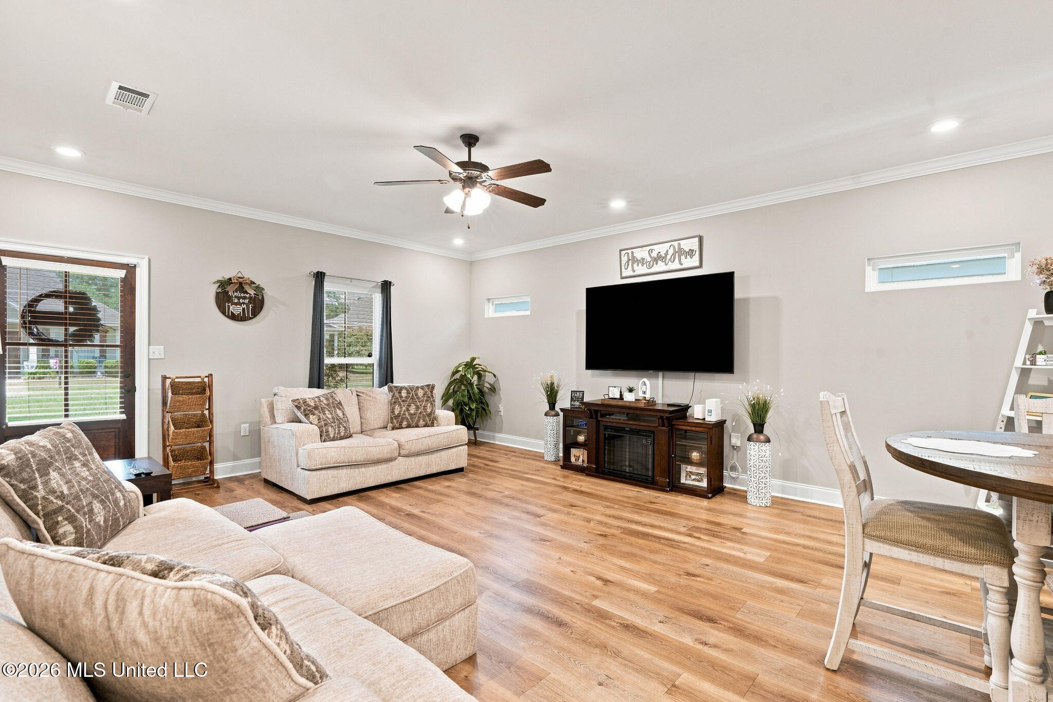 208 Legacy Boulevard Property Photo 6