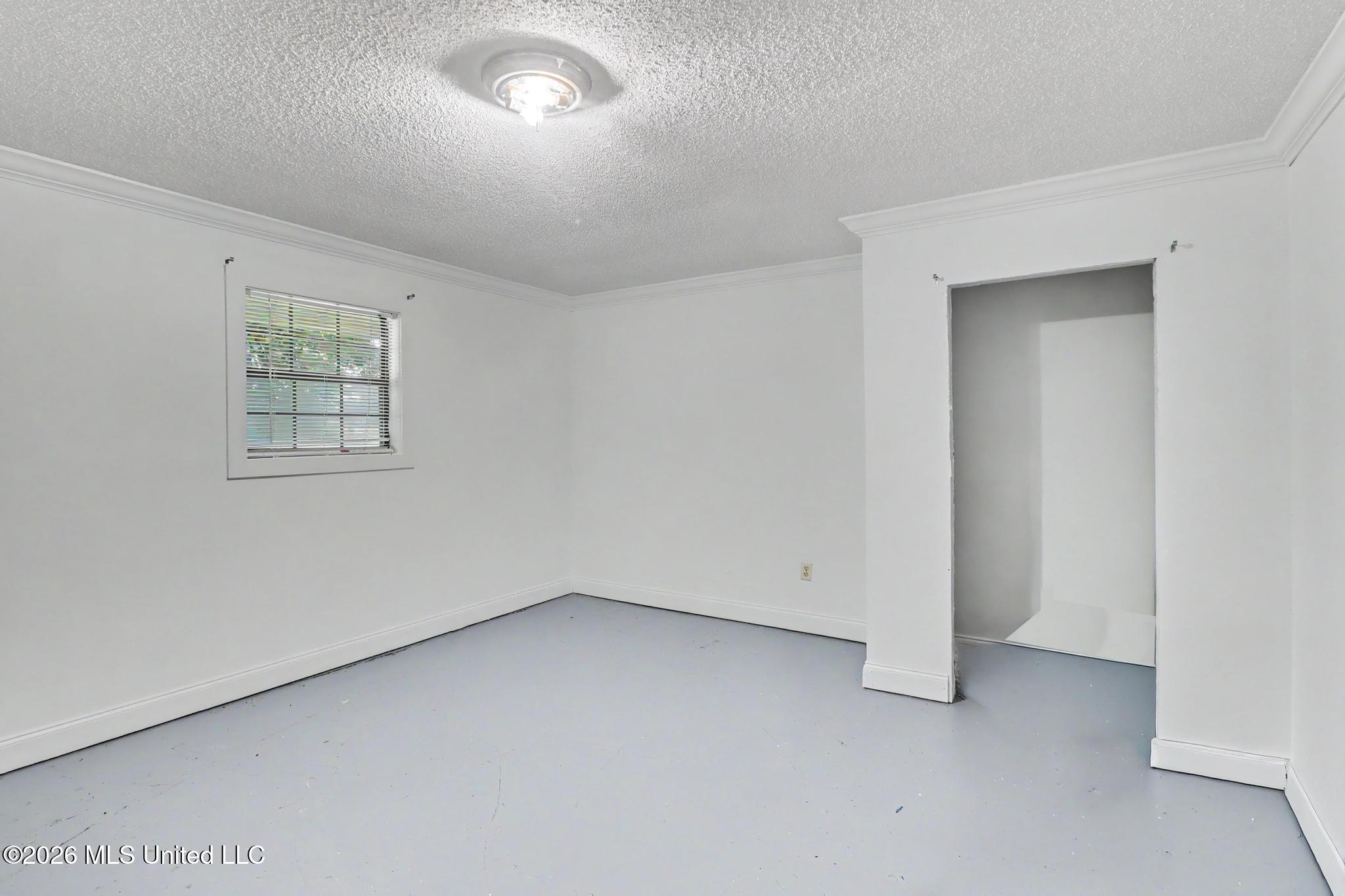 101 Saint Charles Avenue Property Photo 12