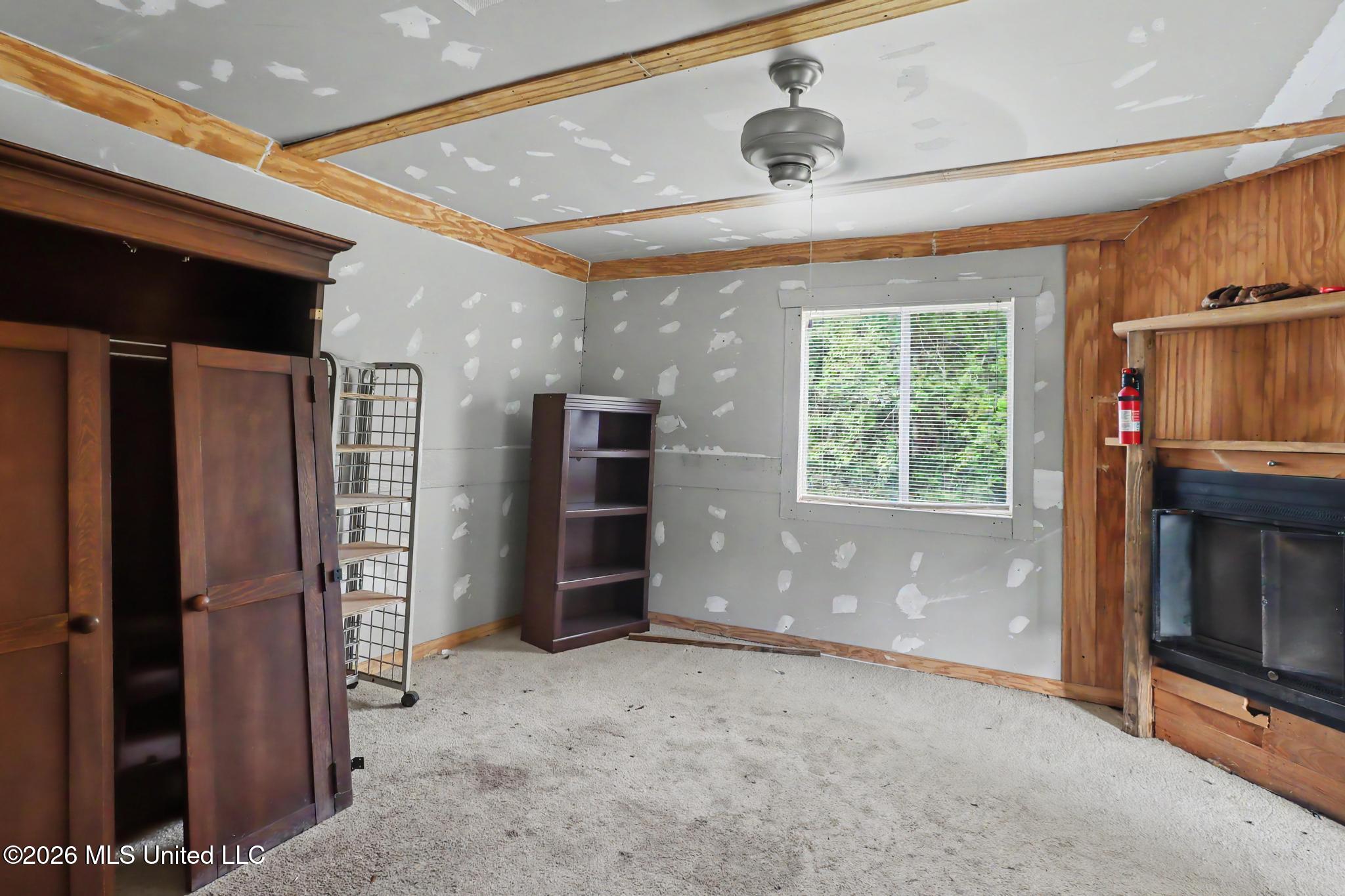 101 Saint Charles Avenue Property Photo 13