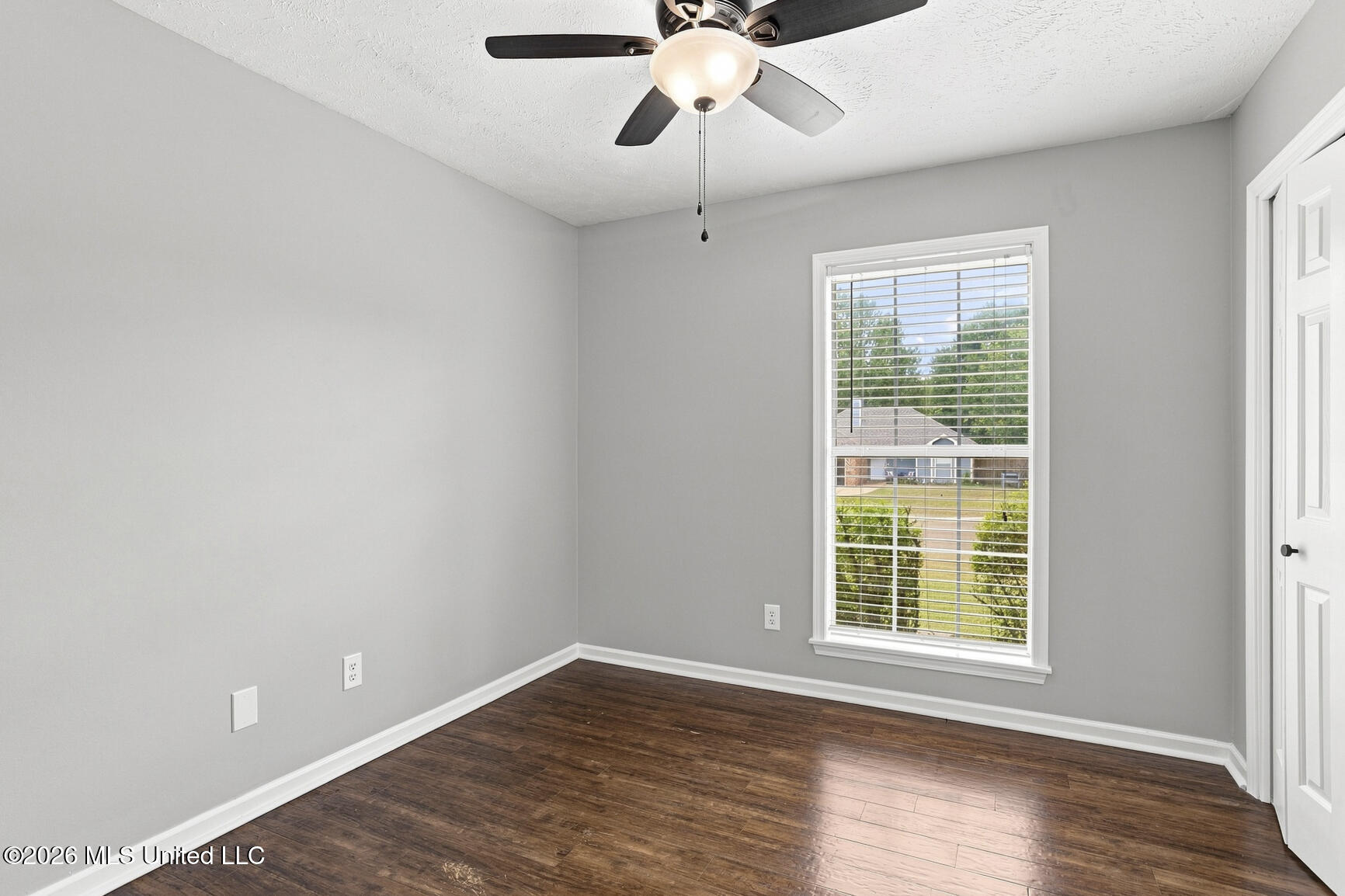 220 Shadow Creek Drive Property Photo 17