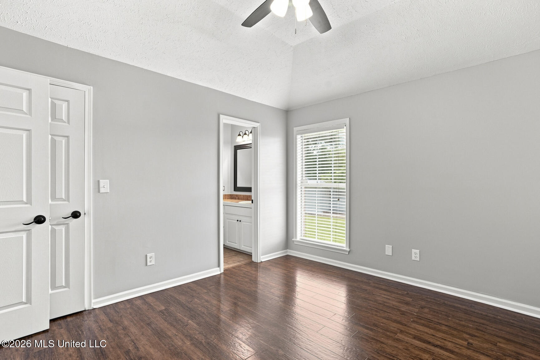 220 Shadow Creek Drive Property Photo 19