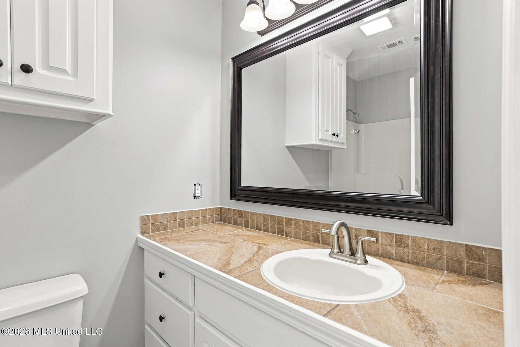 220 Shadow Creek Drive Property Photo 20