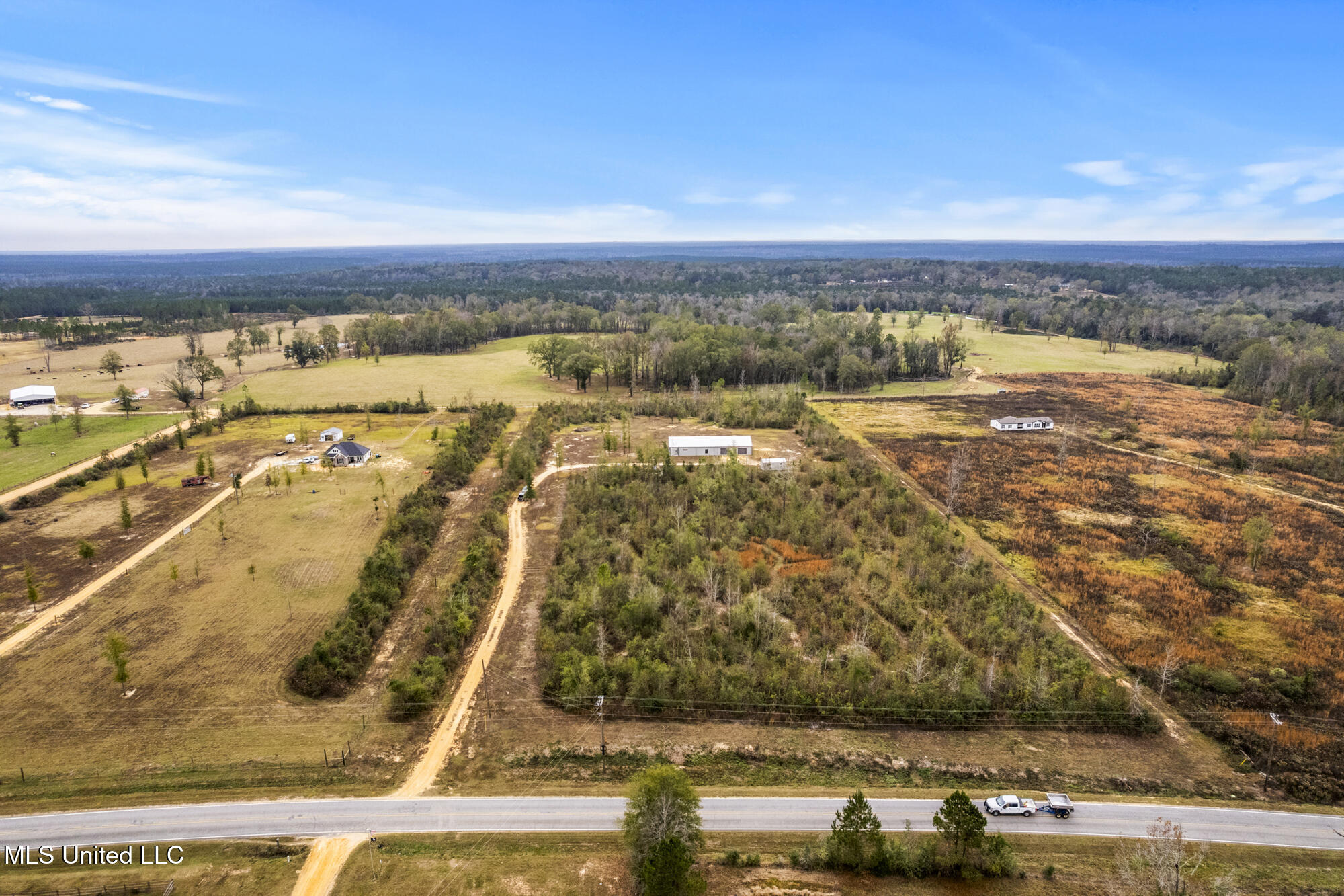 284 W Wire Road Property Photo 3