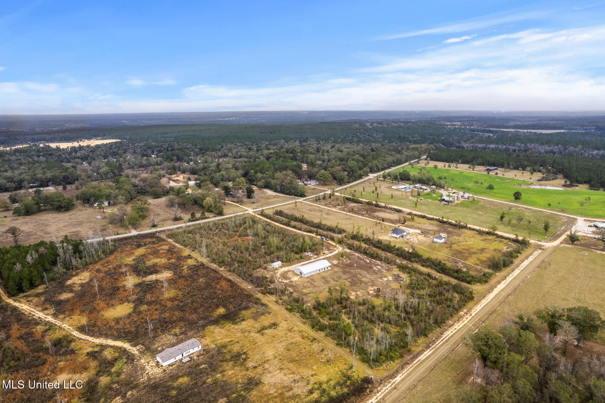 284 W Wire Road Property Photo 8