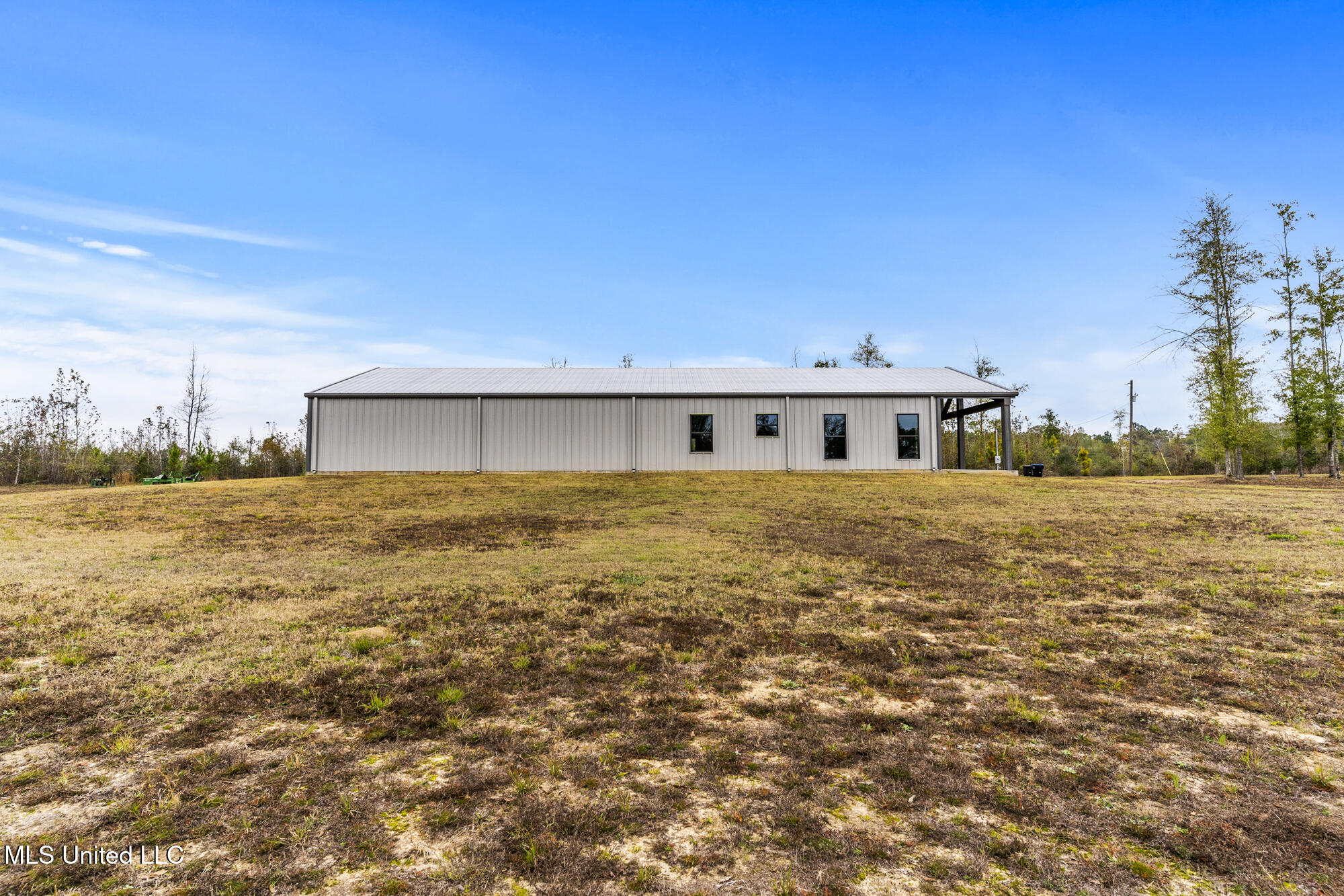 284 W Wire Road Property Photo 20
