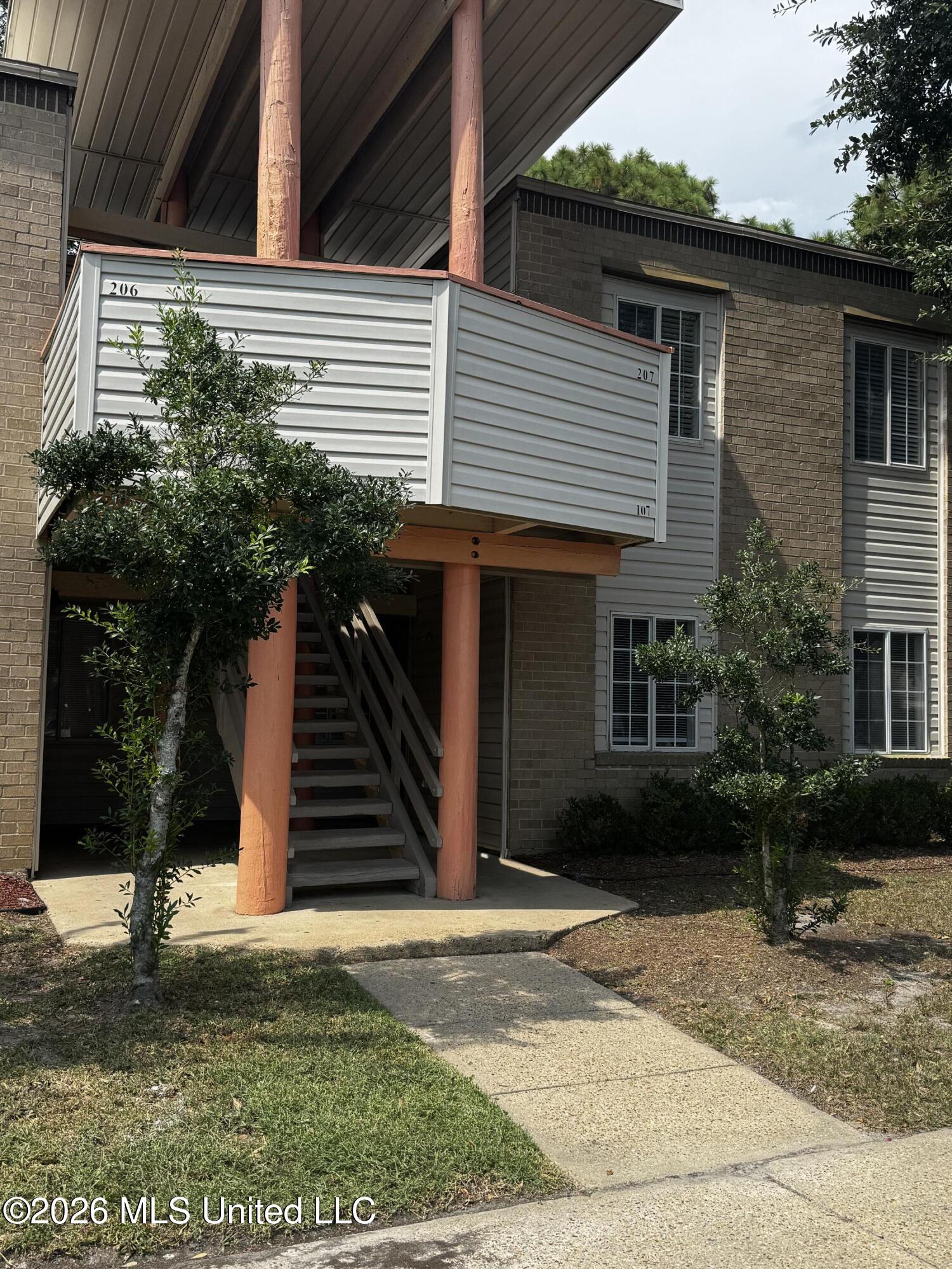245 Mcdonnell Avenue Property Photo 1