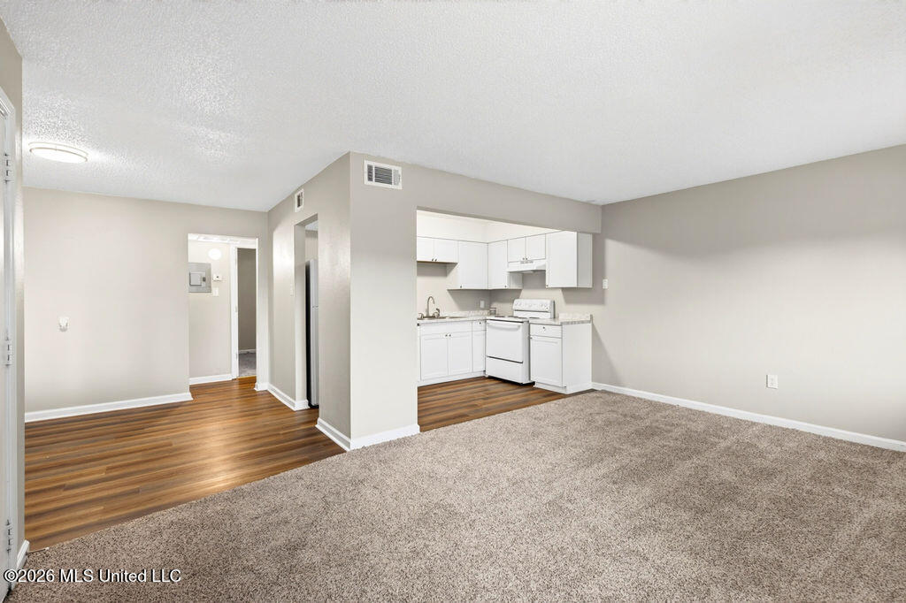 245 Mcdonnell Avenue Property Photo 7